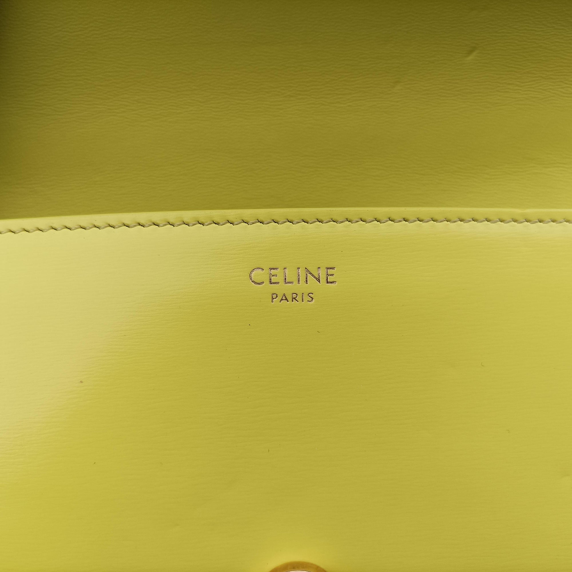 Pre-owned Celine Triomphe Chain Yellow Leather  shoulderbag | stylenewstar