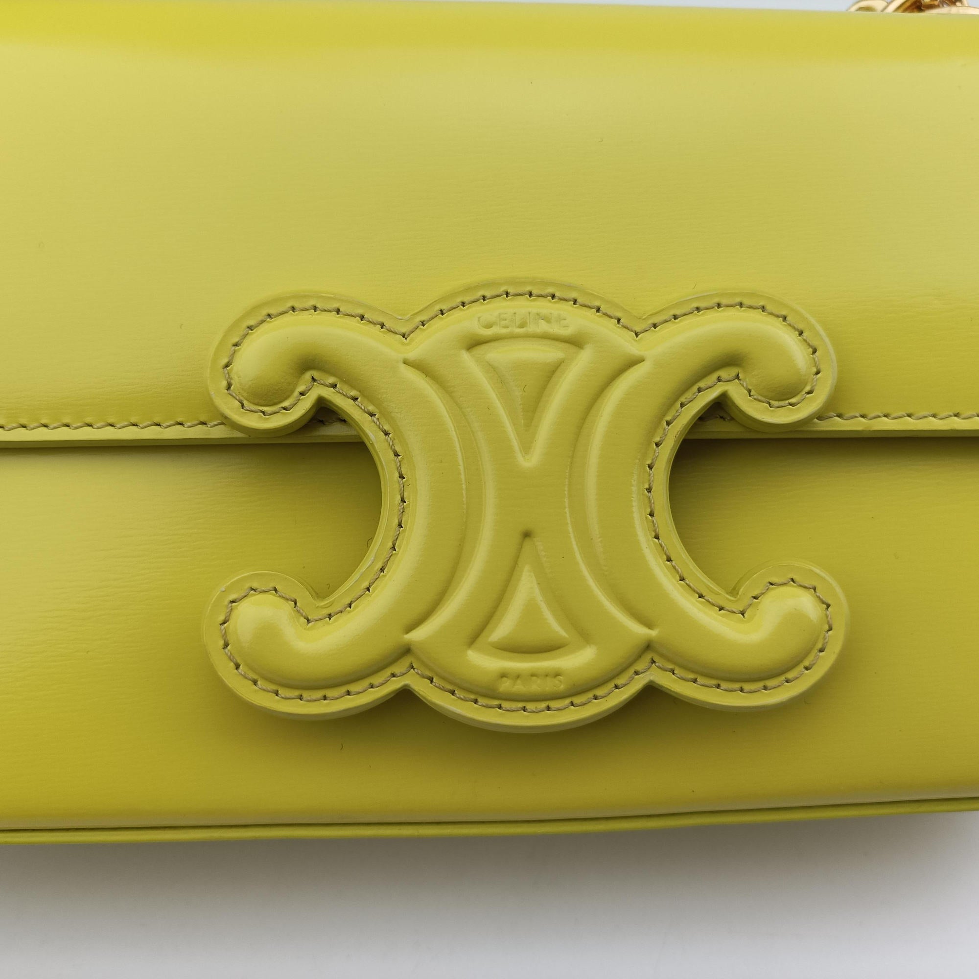 Pre-owned Celine Triomphe Chain Yellow Leather  shoulderbag | stylenewstar