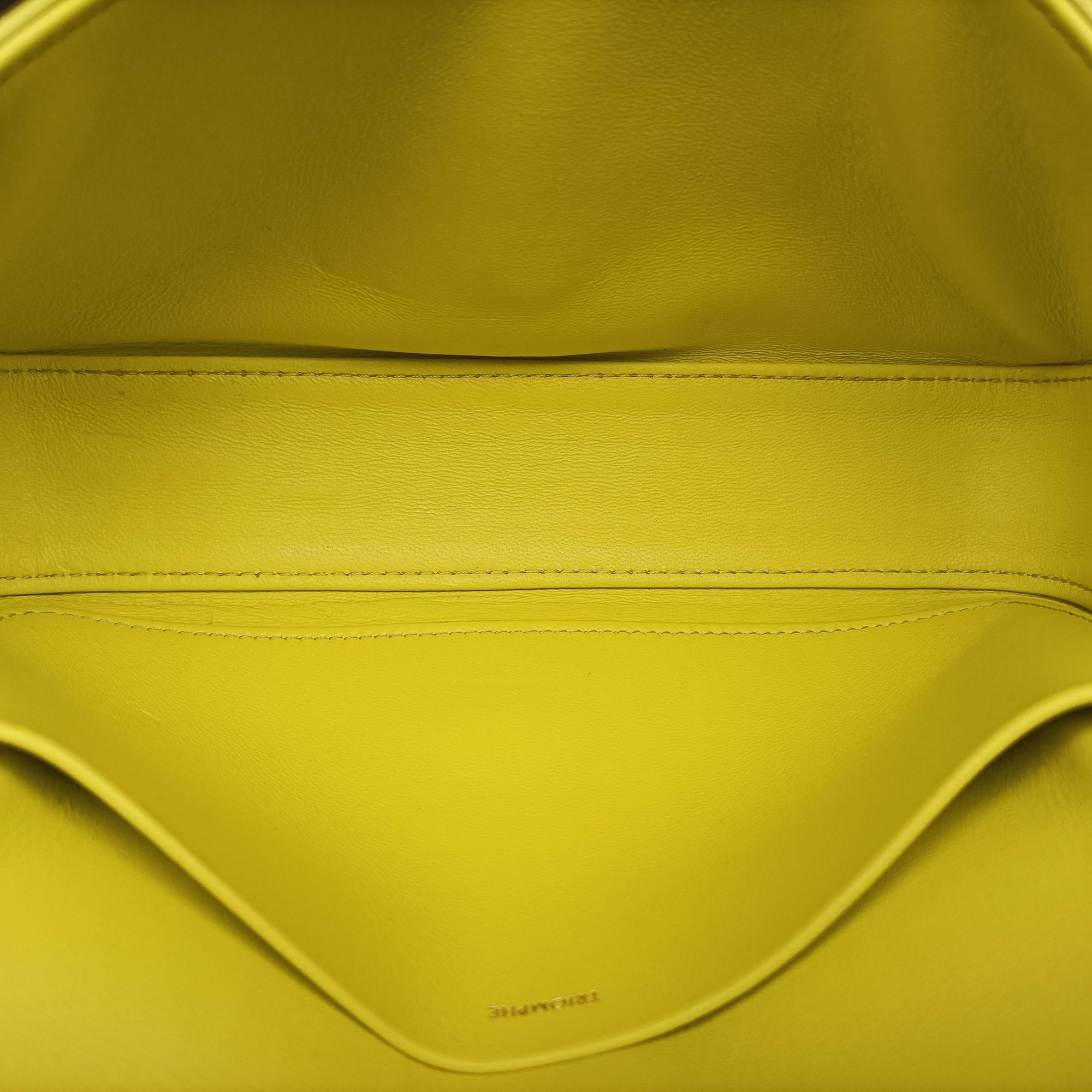 Pre-owned Celine Triomphe Chain Yellow Leather  shoulderbag | stylenewstar