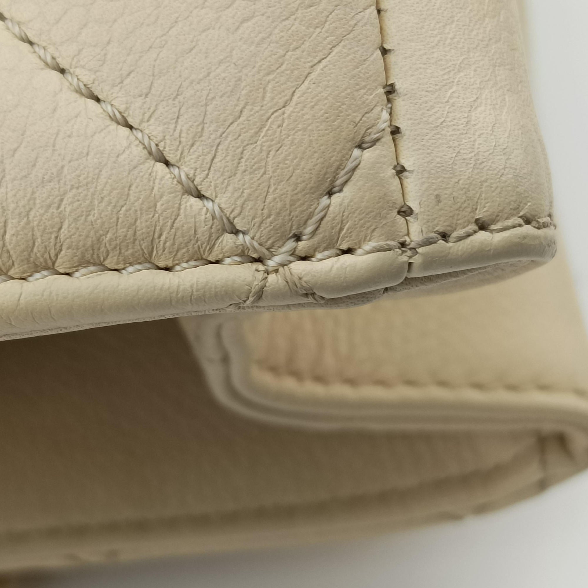 Pre-owned Chanel Matelasse Cocomark GST Beige caviar skin A50995 handbag | stylenewstar