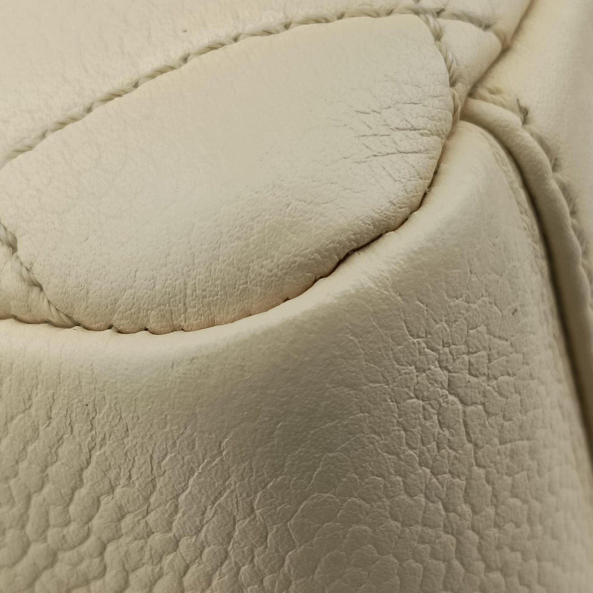 Pre-owned Chanel Matelasse Cocomark GST Beige caviar skin A50995 handbag | stylenewstar