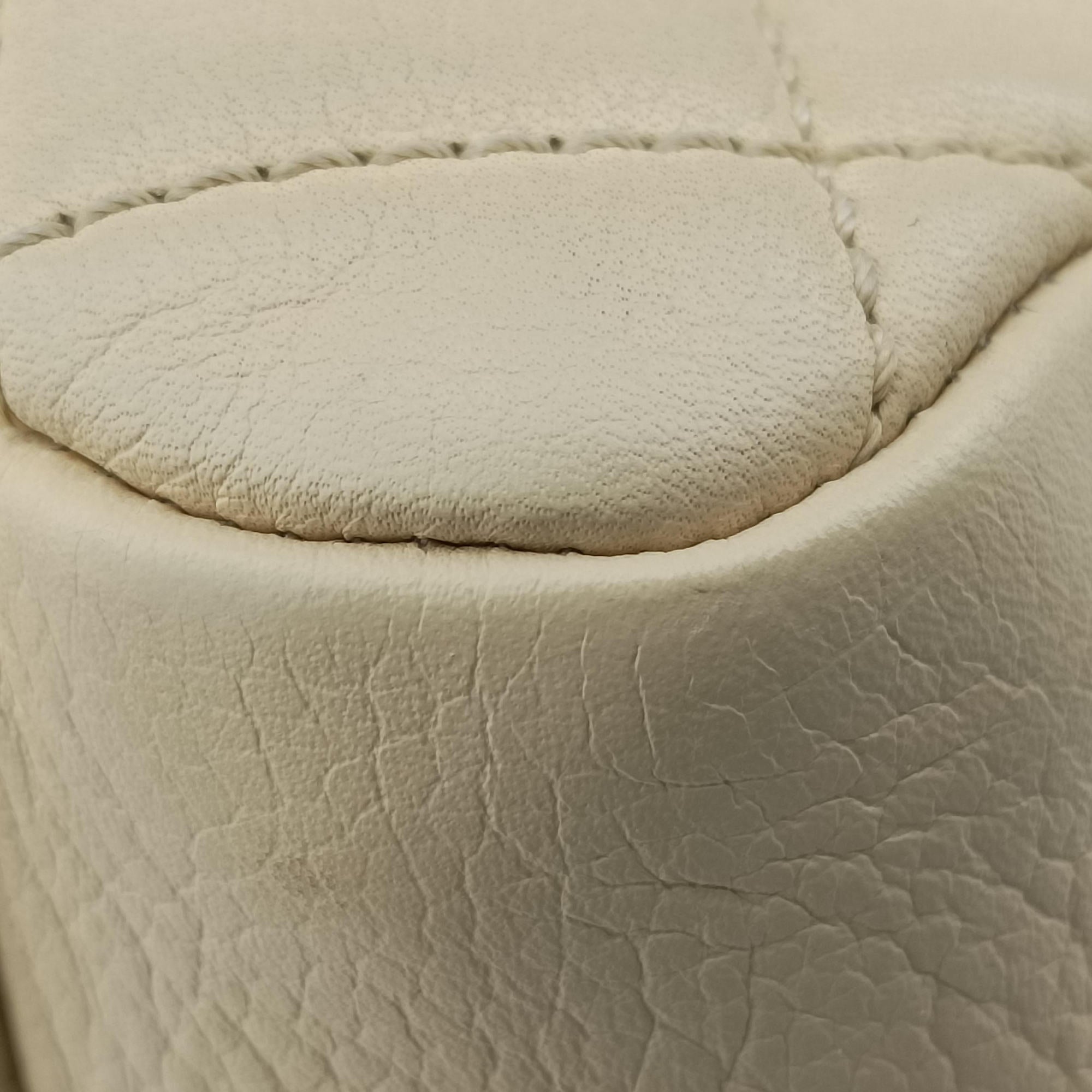 Pre-owned Chanel Matelasse Cocomark GST Beige caviar skin A50995 handbag | stylenewstar