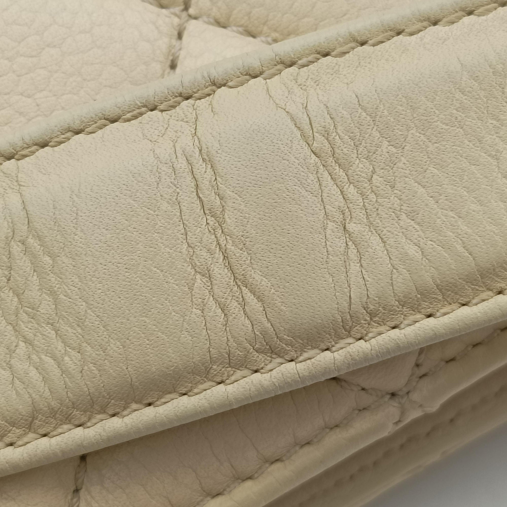 Pre-owned Chanel Matelasse Cocomark GST Beige caviar skin A50995 handbag | stylenewstar