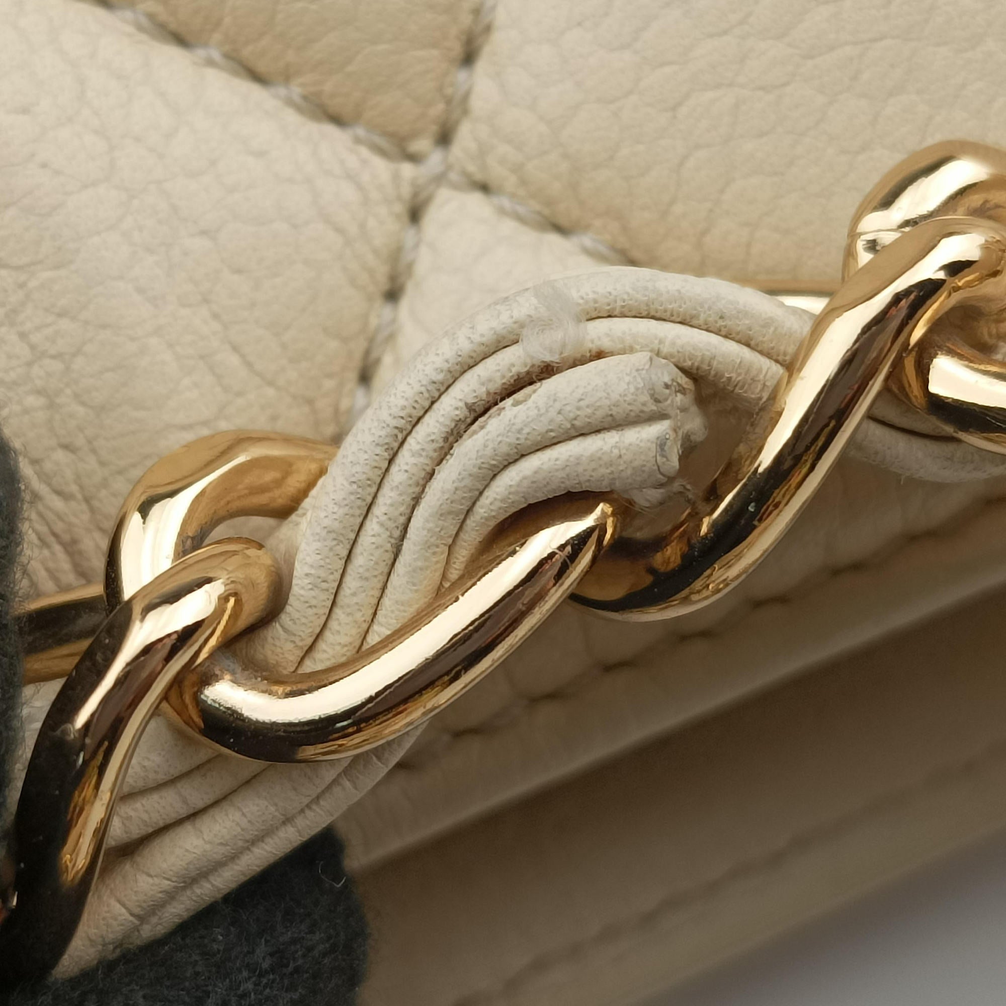 Pre-owned Chanel Matelasse Cocomark GST Beige caviar skin A50995 handbag | stylenewstar