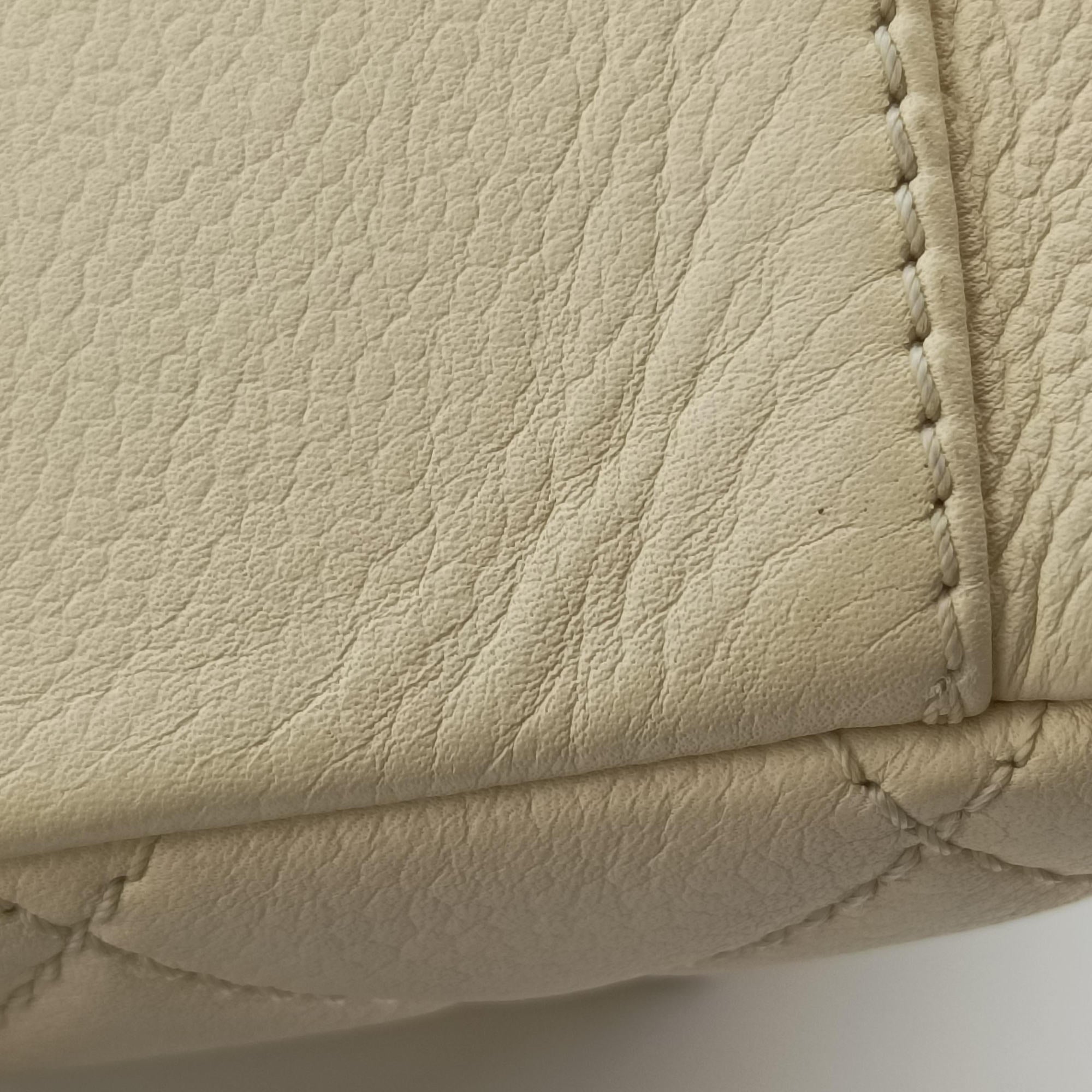 Pre-owned Chanel Matelasse Cocomark GST Beige caviar skin A50995 handbag | stylenewstar