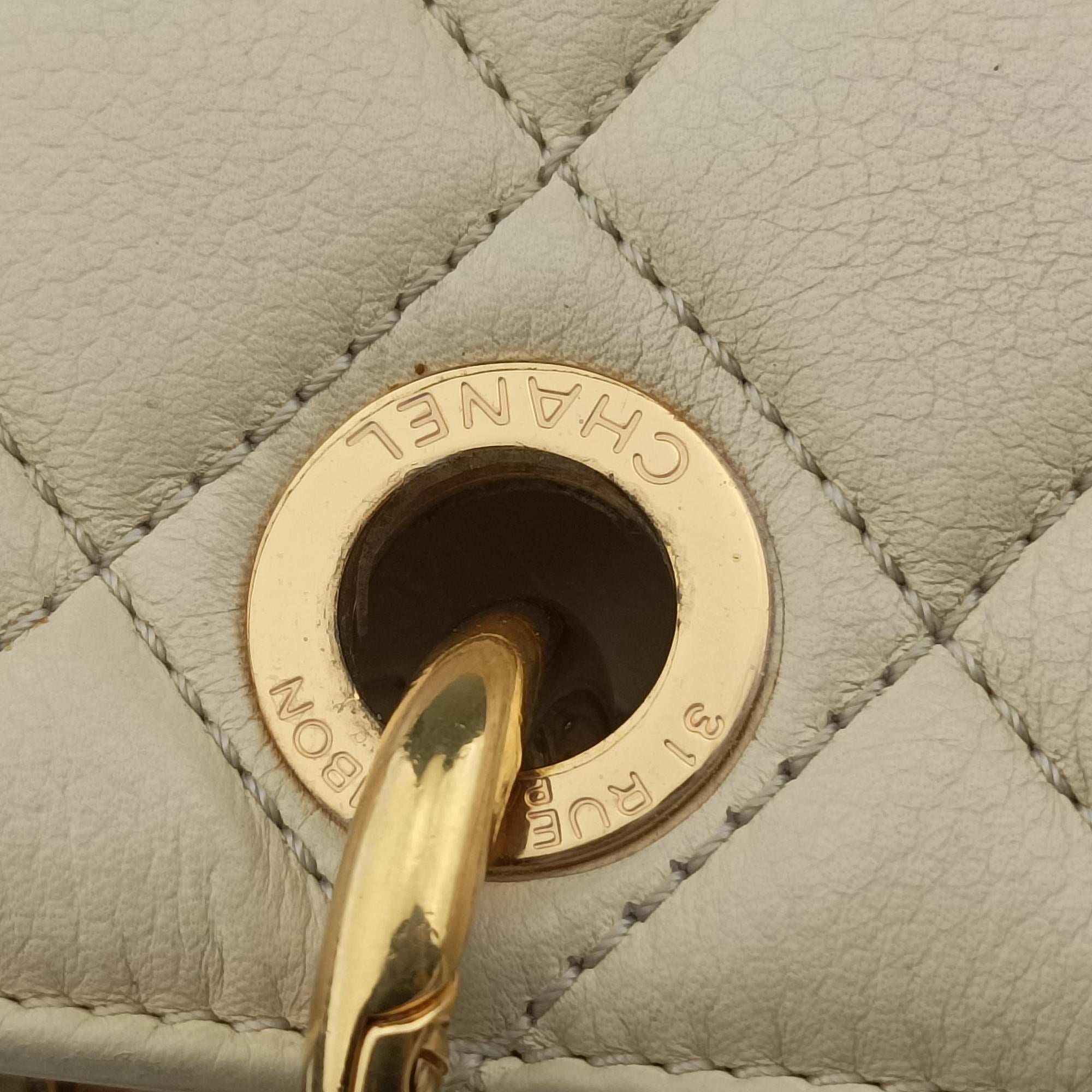 Pre-owned Chanel Matelasse Cocomark GST Beige caviar skin A50995 handbag | stylenewstar