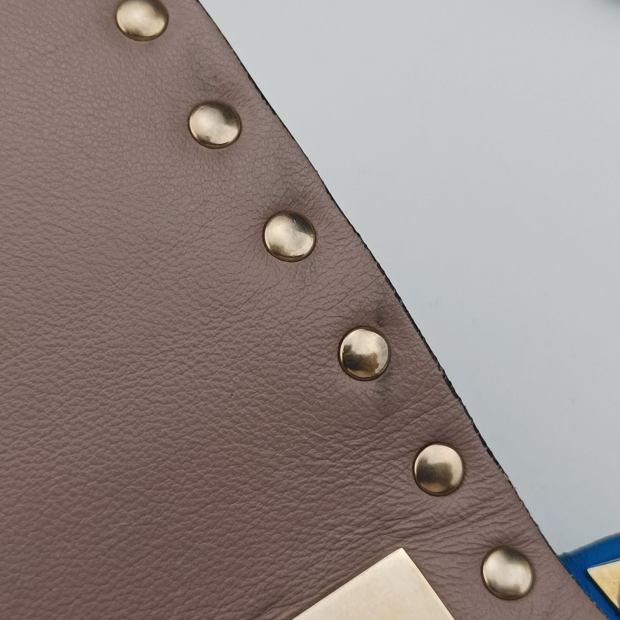Pre-owned Valentino ROCKSTUD Blue Leather  shoulderbag | stylenewstar