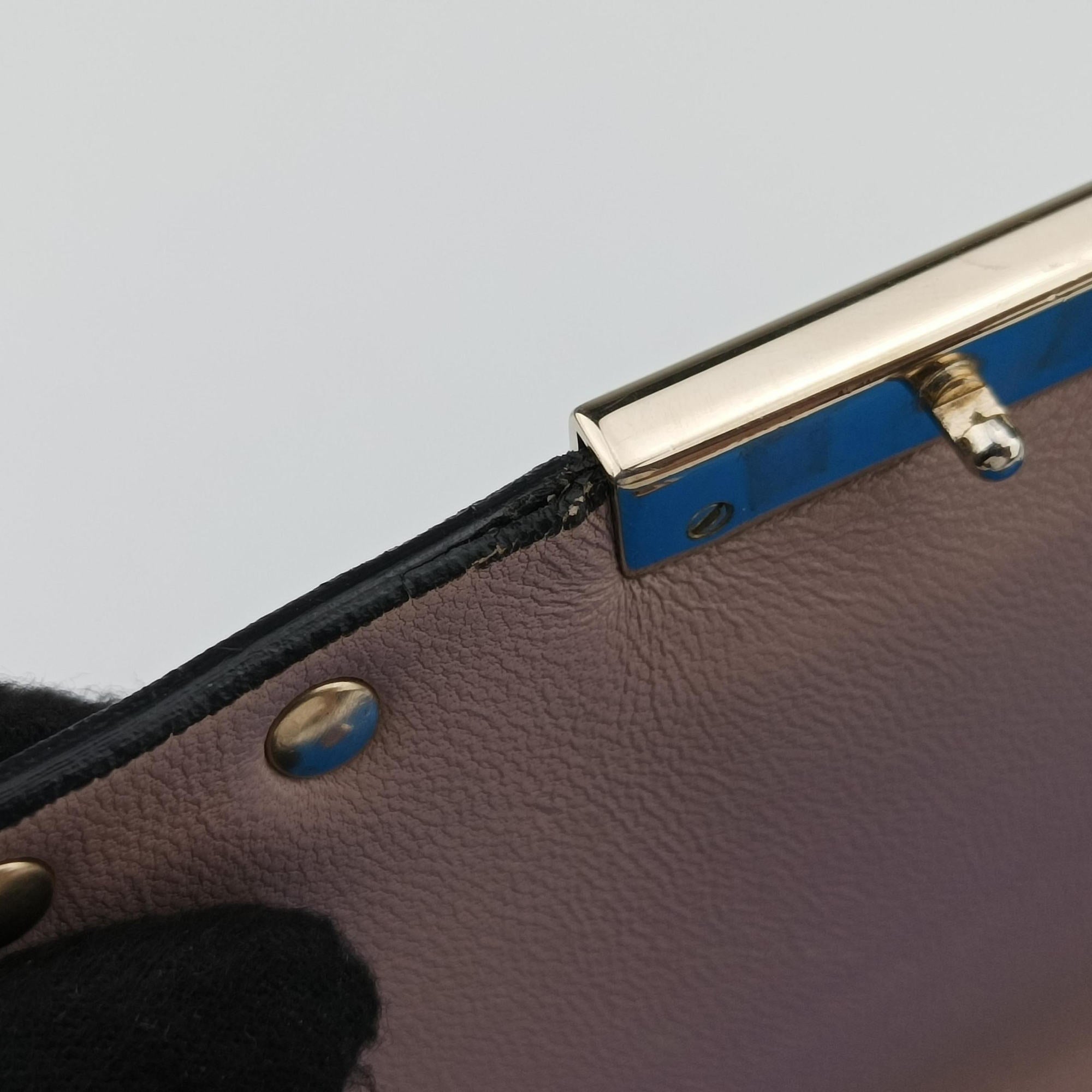 Pre-owned Valentino ROCKSTUD Blue Leather  shoulderbag | stylenewstar