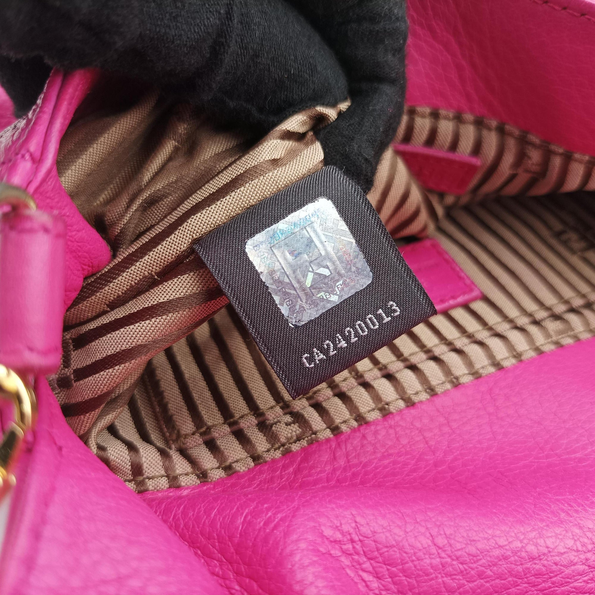 Secondhand Fendi Fendista Pochette Rose Leather 8M0276 shoulderbag | stylenewstar