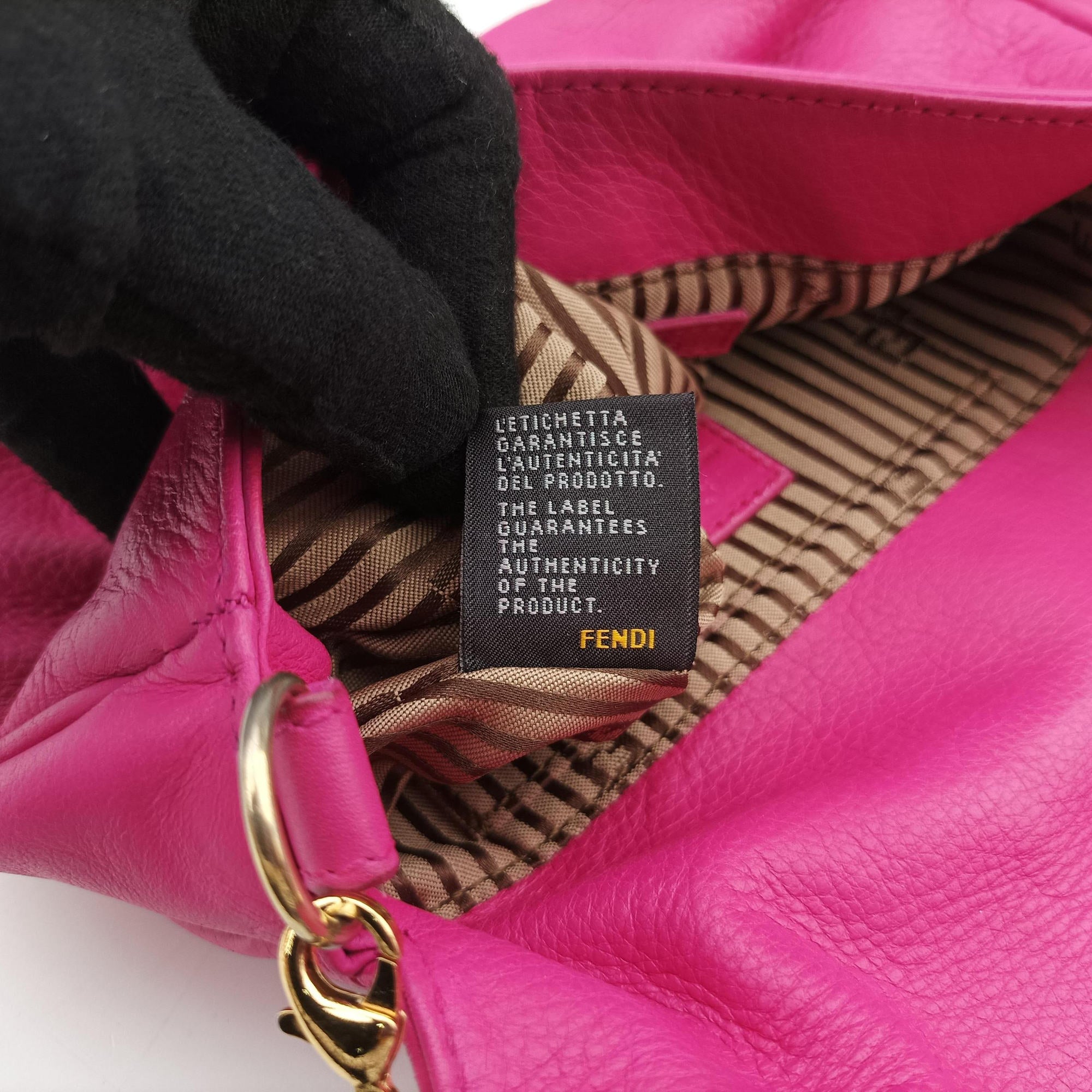 Secondhand Fendi Fendista Pochette Rose Leather 8M0276 shoulderbag | stylenewstar