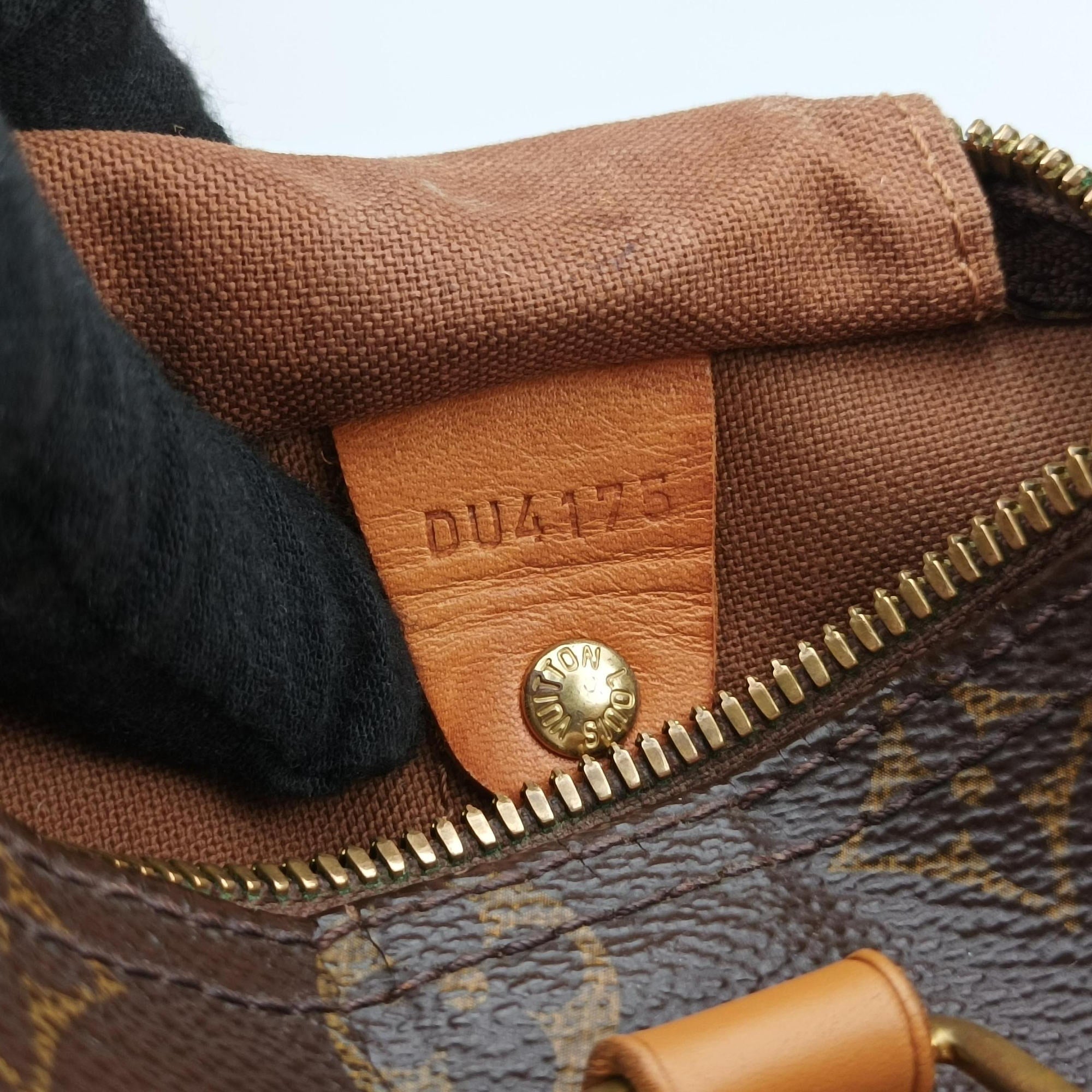 Pre-owned Louis Vuitton Speedy 25 brown Monogram Canvas M41113 shoulderbag | stylenewstar