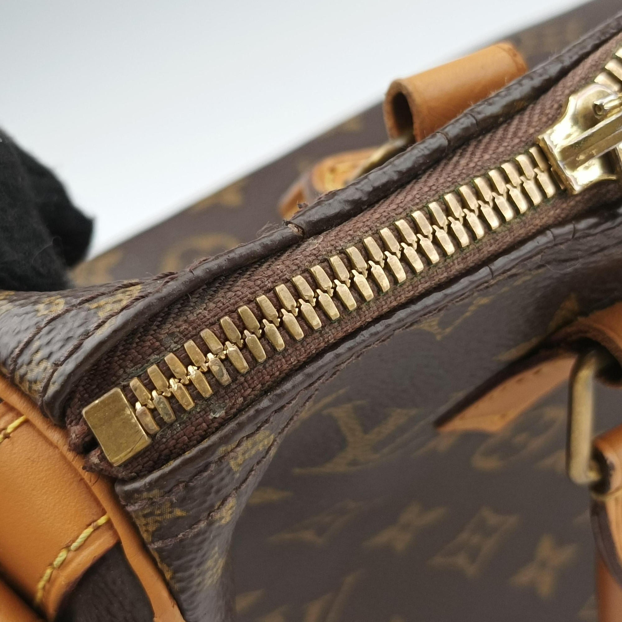 Pre-owned Louis Vuitton Speedy 25 brown Monogram Canvas M41113 shoulderbag | stylenewstar