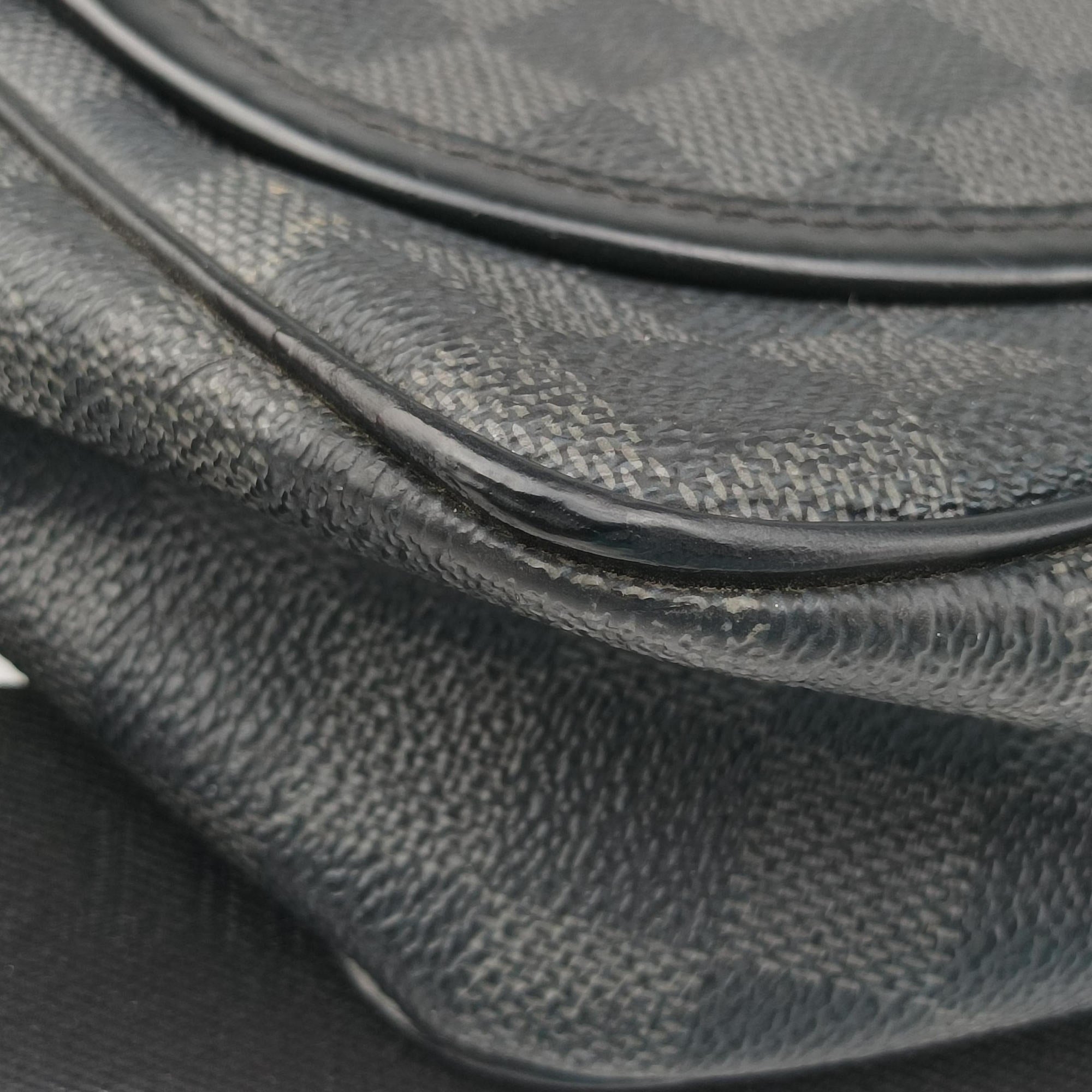 Pre-owned Louis Vuitton DANIEL MM Noir Damier GRAPHITE N58029 shoulderbag | stylenewstar