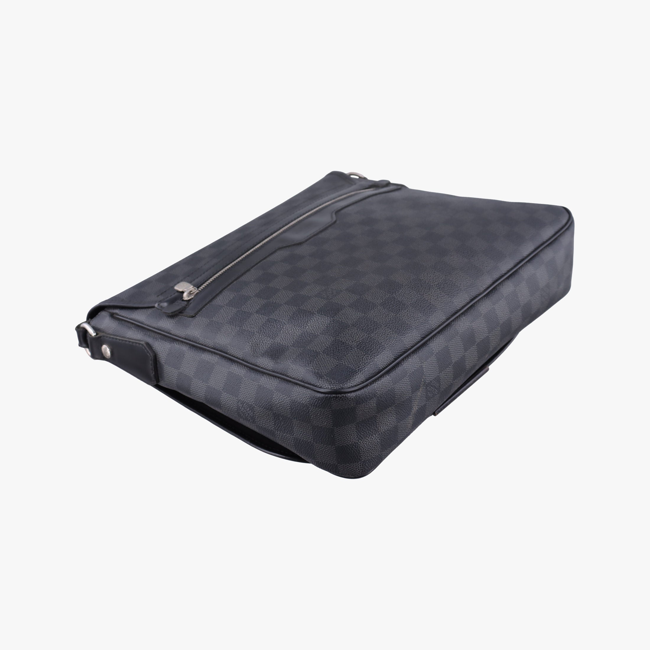 Pre-owned Louis Vuitton DANIEL MM Noir Damier GRAPHITE N58029 shoulderbag | stylenewstar