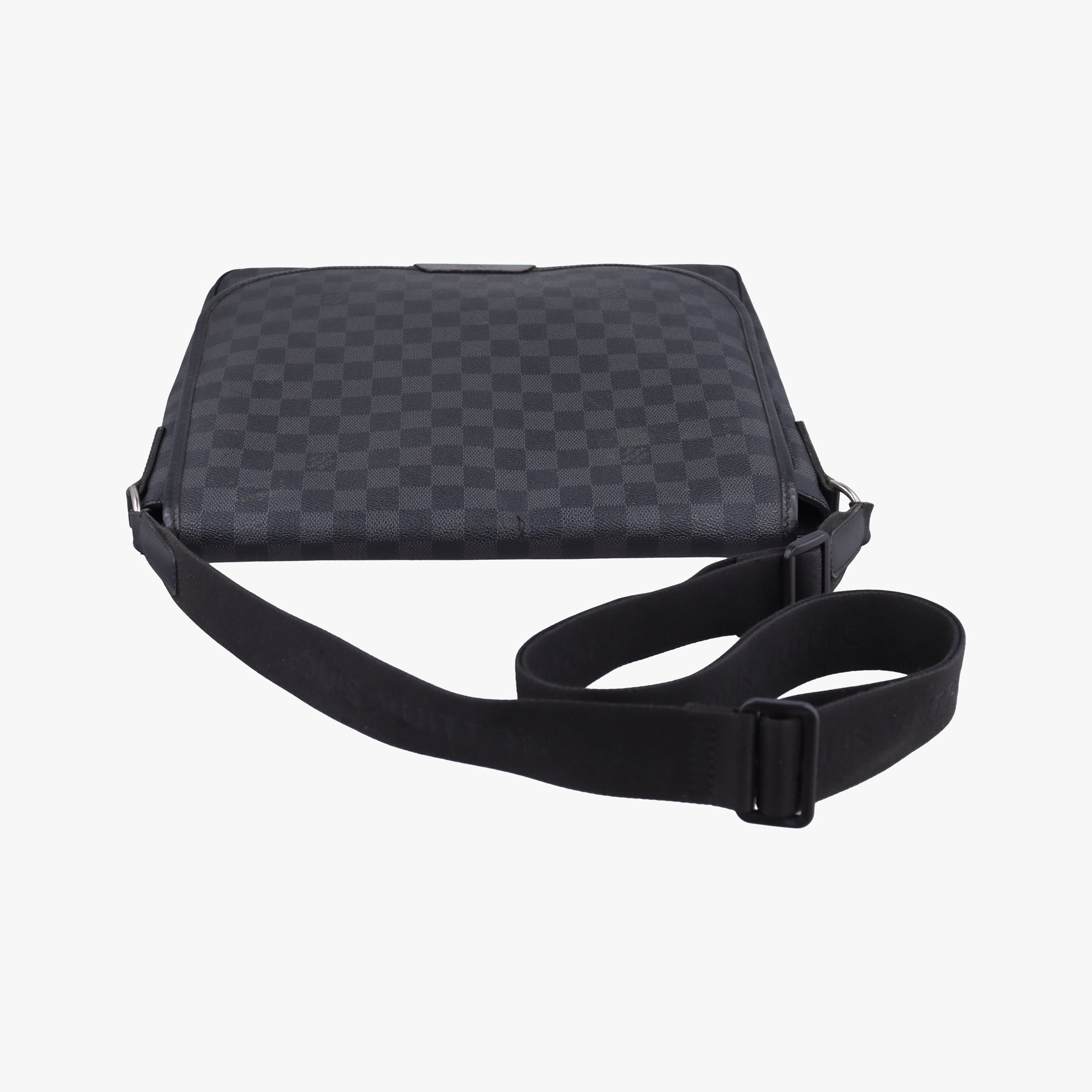 Pre-owned Louis Vuitton DANIEL MM Noir Damier GRAPHITE N58029 shoulderbag | stylenewstar