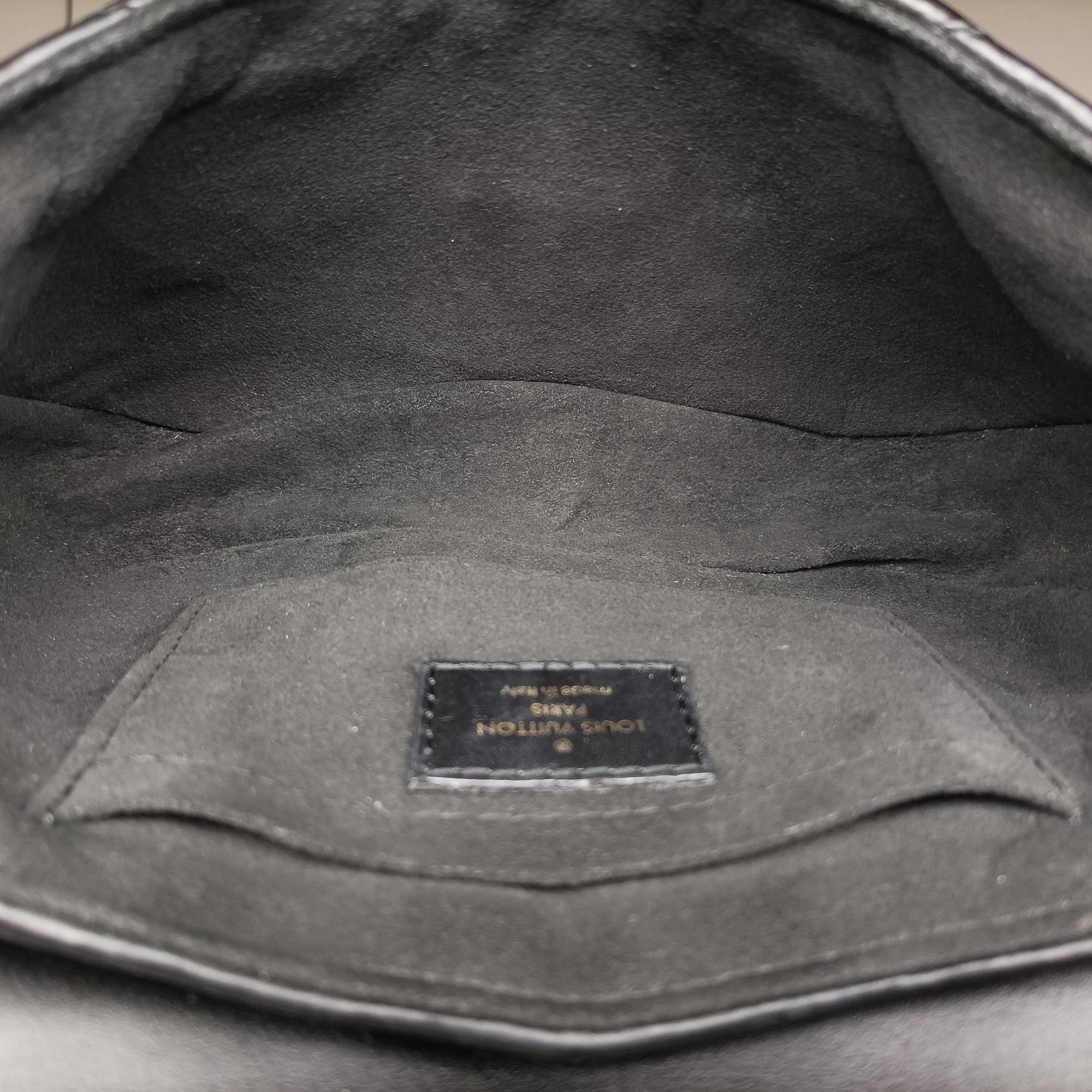Pre-owned Louis Vuitton New Wave PM Noir Leather M51683 shoulderbag | stylenewstar