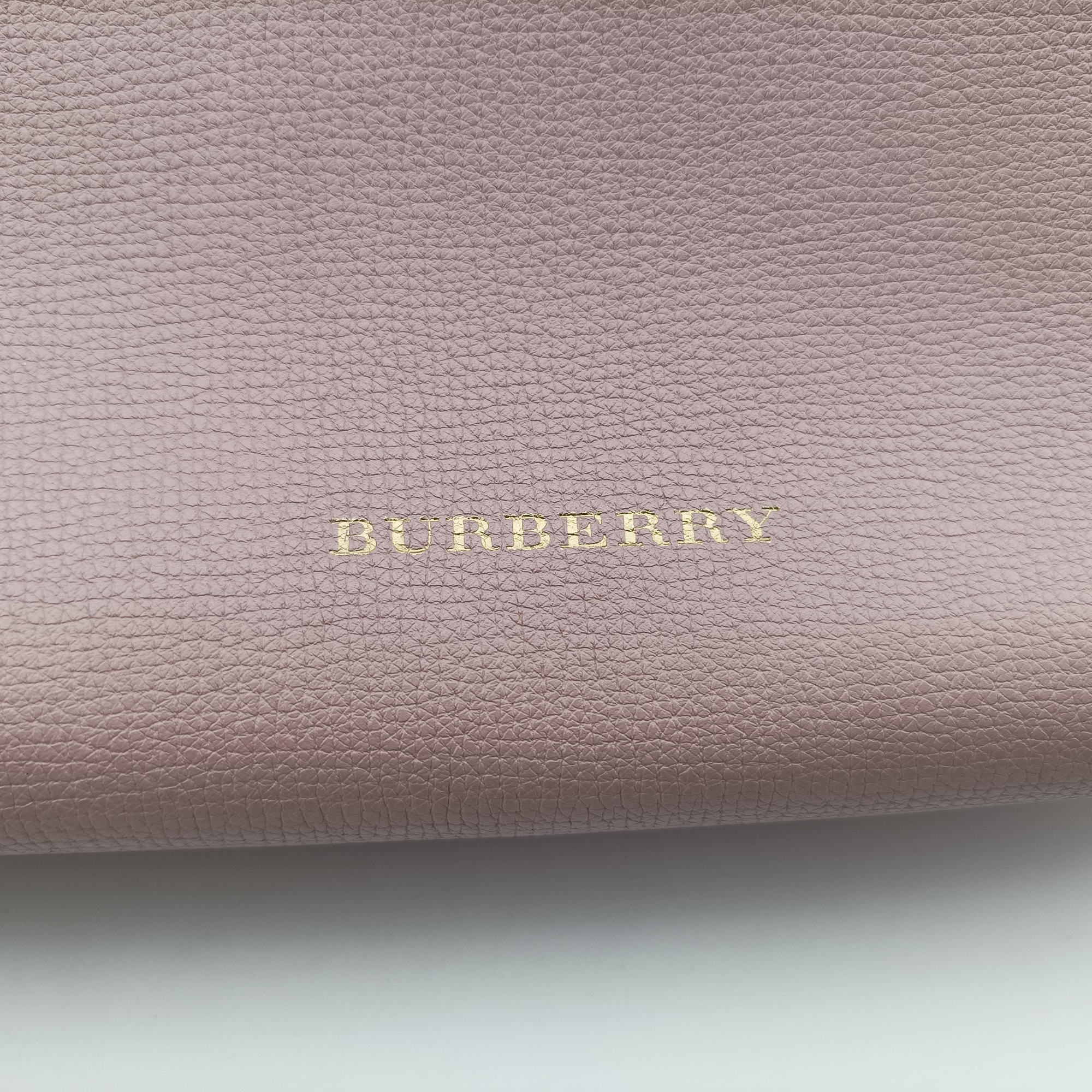 Pre-owned Burberry House Check The Banner Pink Leather × canvas  shoulderbag | stylenewstar
