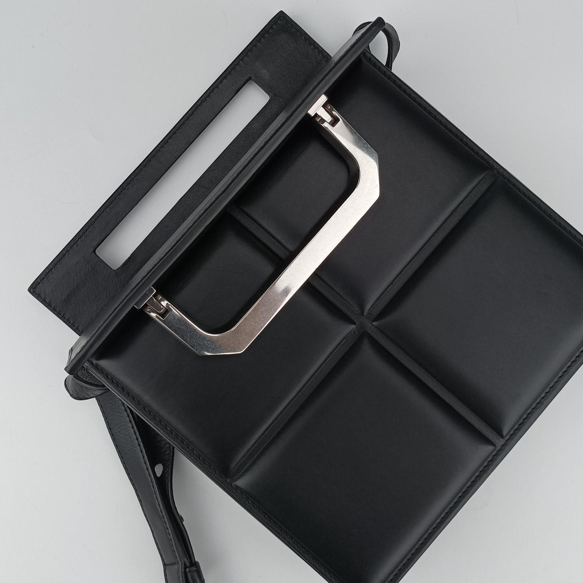 Pre-owned Bottega Veneta Padded Messenger Mini Trunk Black lambskin  shoulderbag | stylenewstar