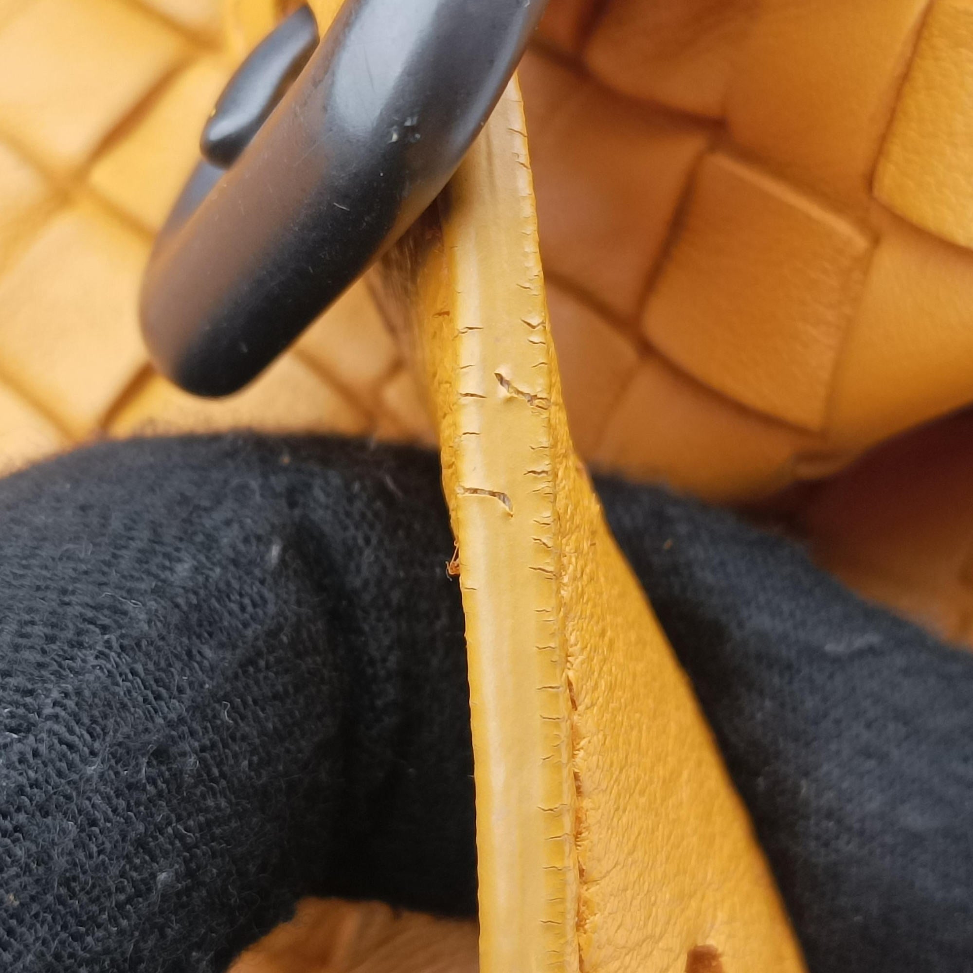 Secondhand Bottega Veneta Cesta Intrecciato Orange lambskin  shoulderbag | stylenewstar