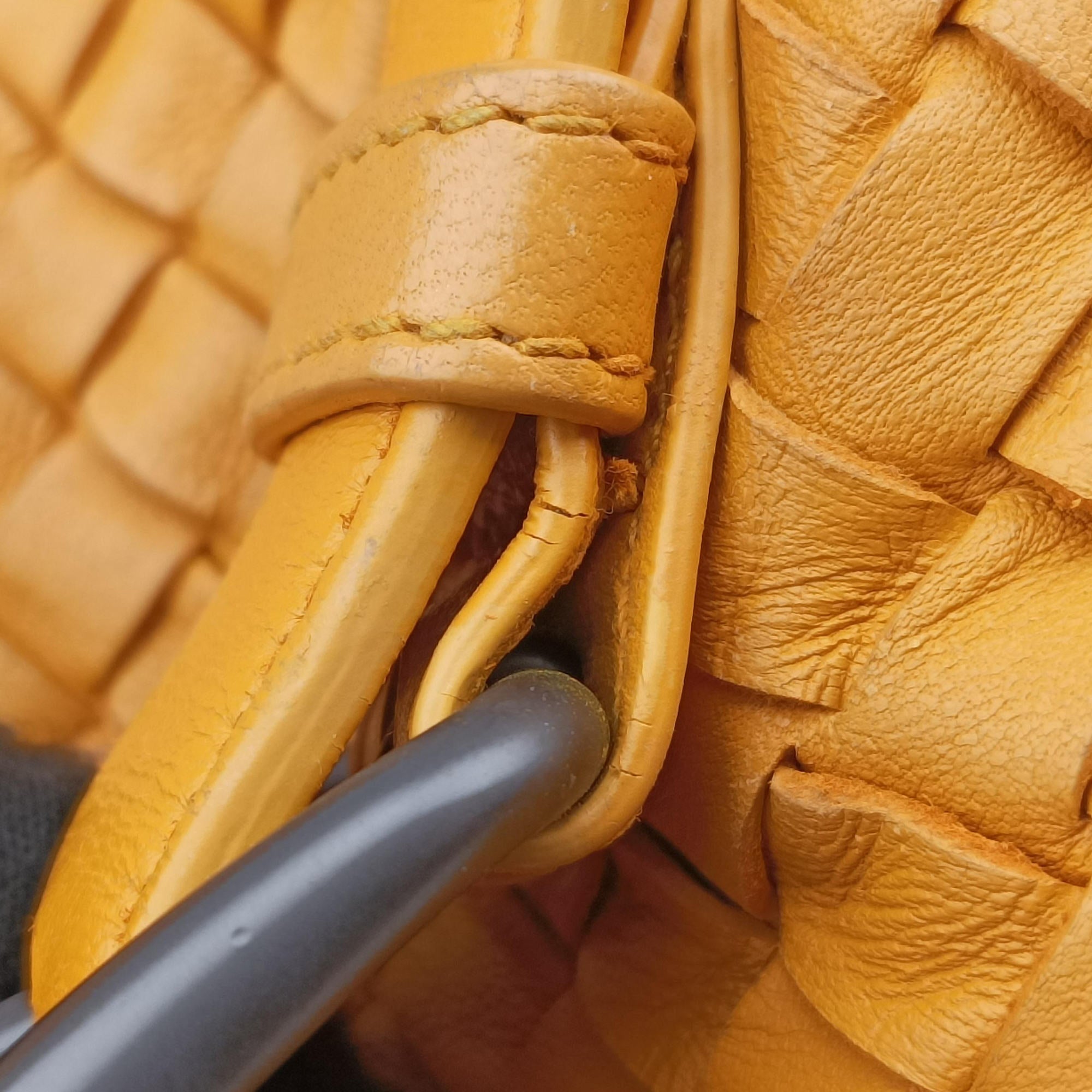 Secondhand Bottega Veneta Cesta Intrecciato Orange lambskin  shoulderbag | stylenewstar