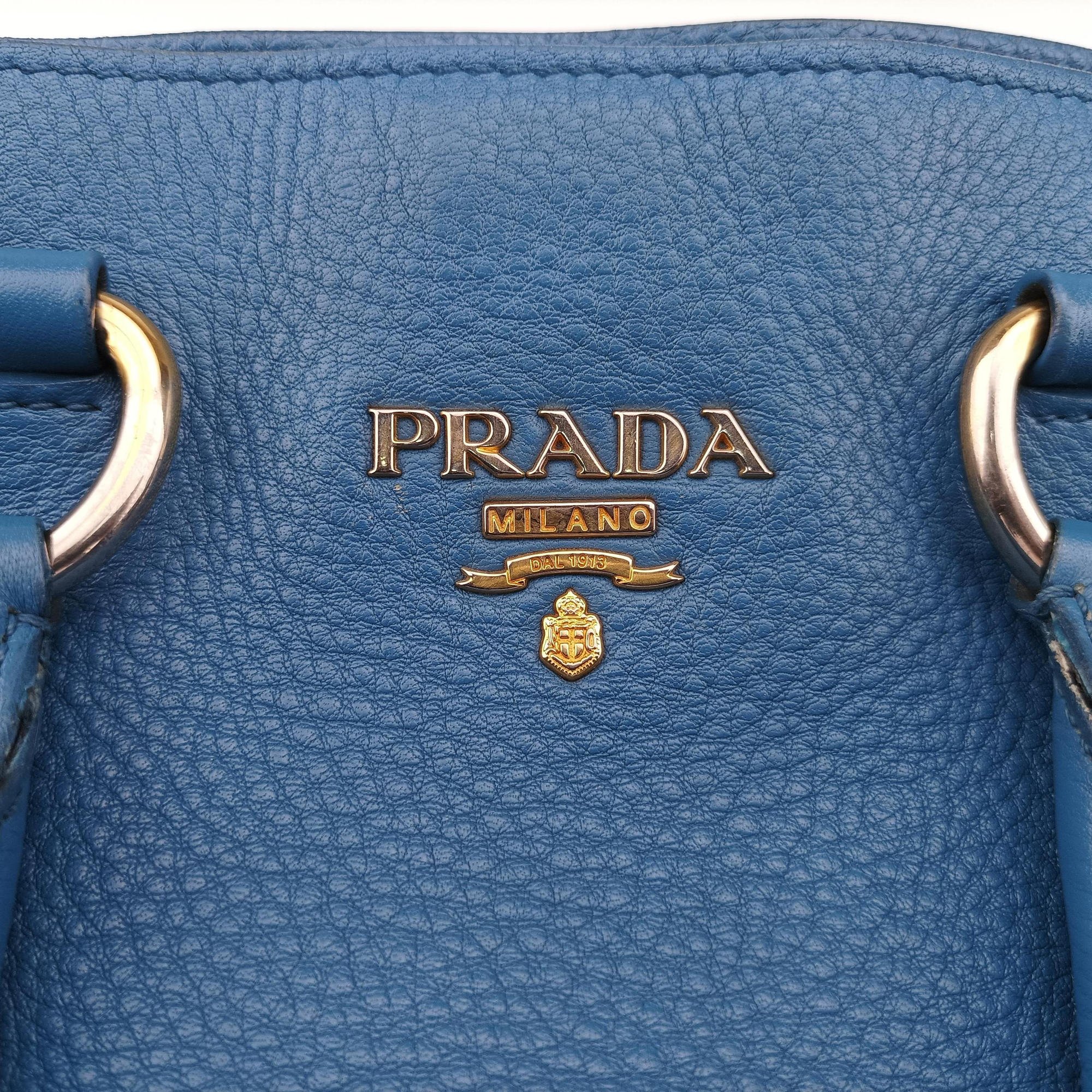 Secondhand Prada Vitello Phoenix Blue Leather BN1713 handbag | stylenewstar