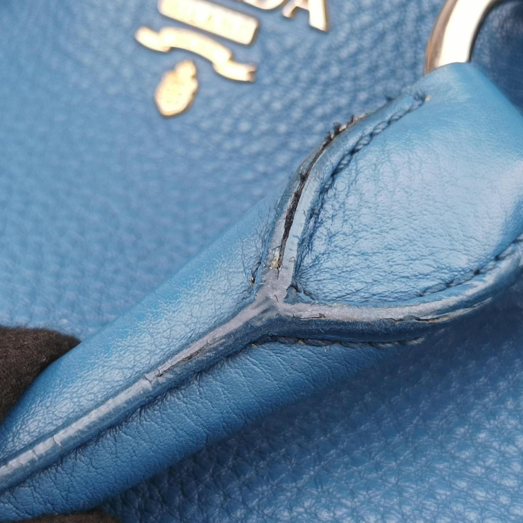 Secondhand Prada Vitello Phoenix Blue Leather BN1713 handbag | stylenewstar