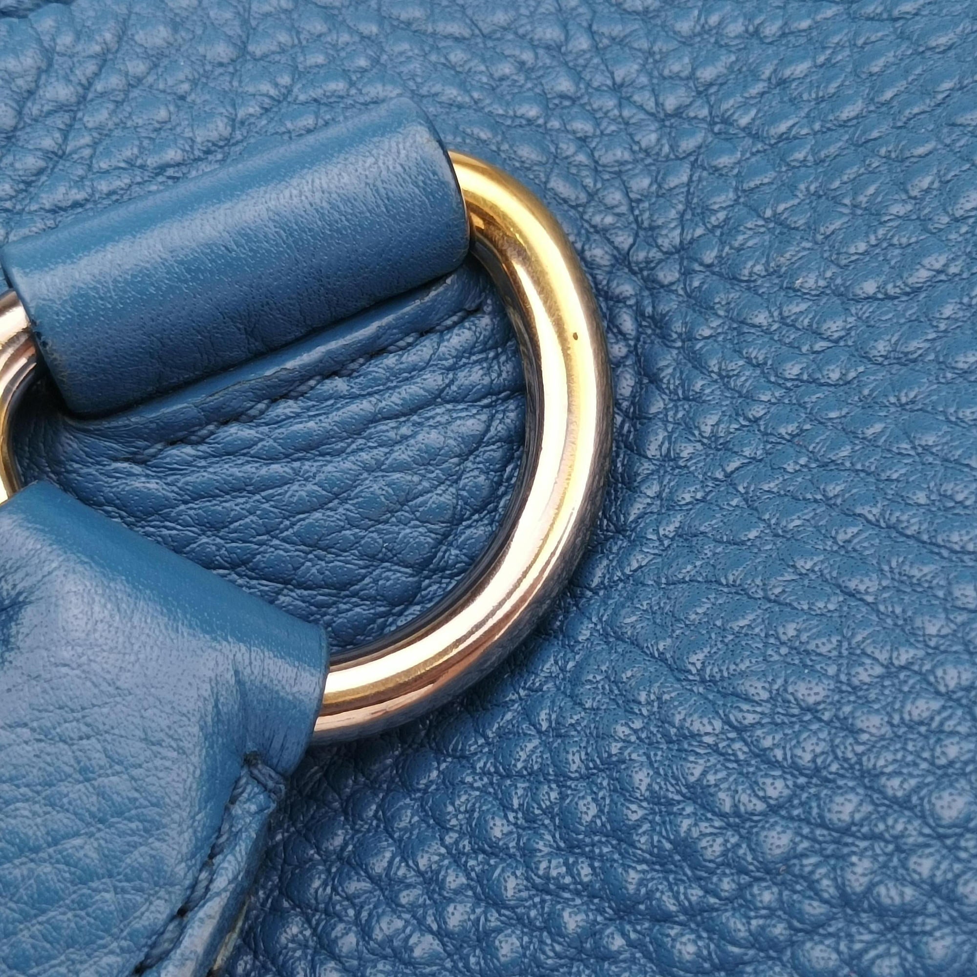 Secondhand Prada Vitello Phoenix Blue Leather BN1713 handbag | stylenewstar