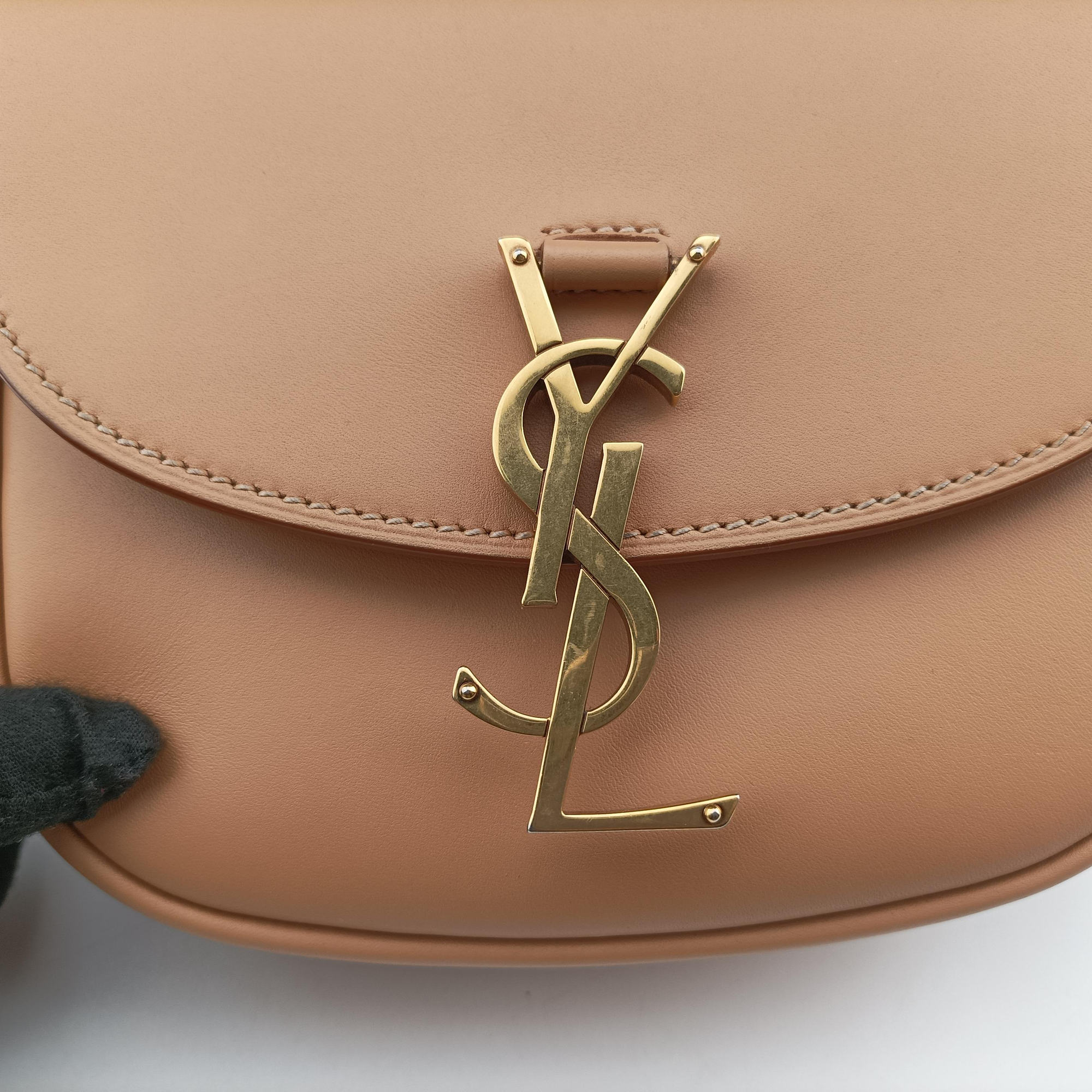 Secondhand Yves Saint Laurent KAIA Beige Leather 619740 shoulderbag | stylenewstar