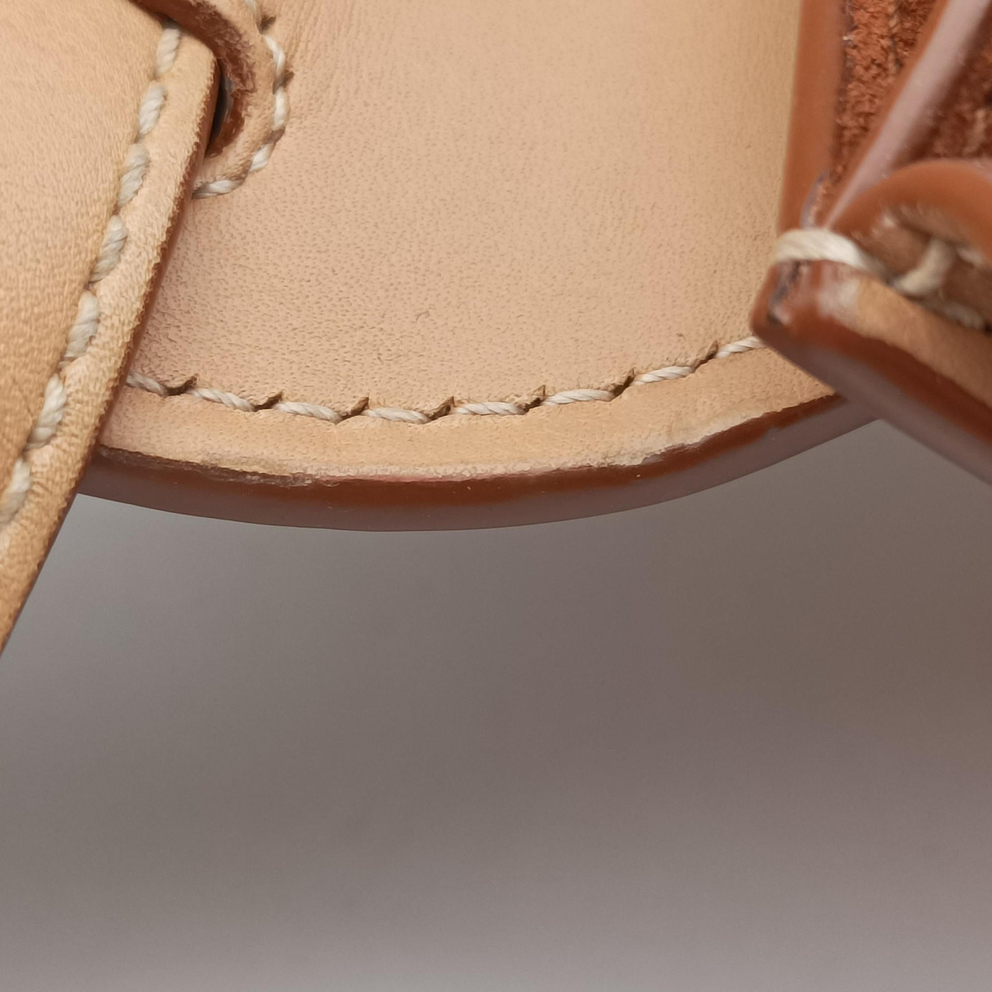 Secondhand Yves Saint Laurent KAIA Beige Leather 619740 shoulderbag | stylenewstar