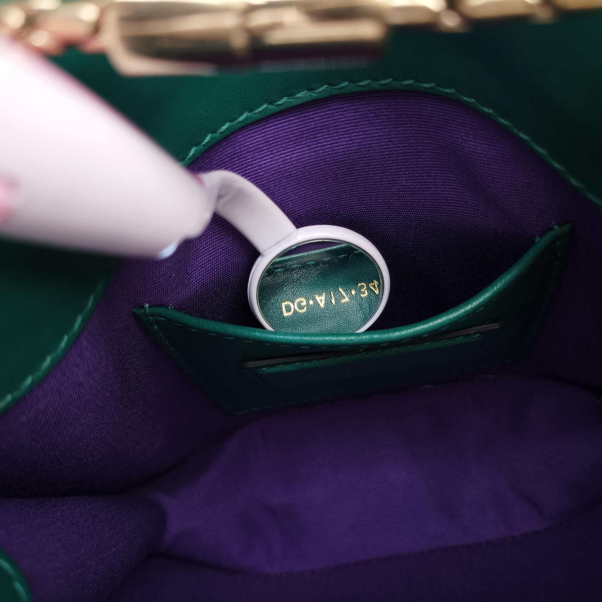 Pre-owned Bvlgari Serpenti Forever Green leather  shoulderbag | stylenewstar