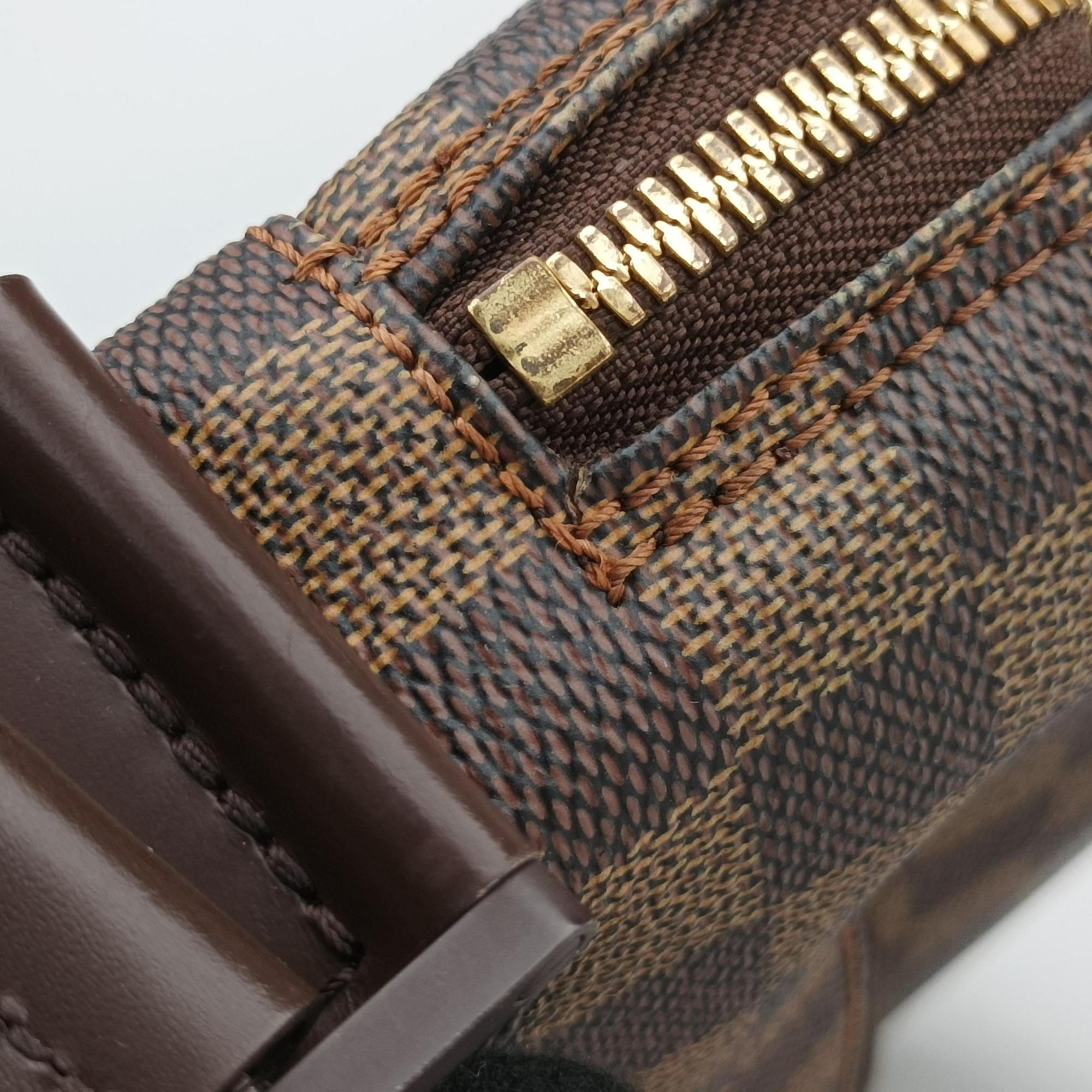 Pre-owned Louis Vuitton OLAV MM EBENE Damier Canvas N41441 shoulderbag | stylenewstar