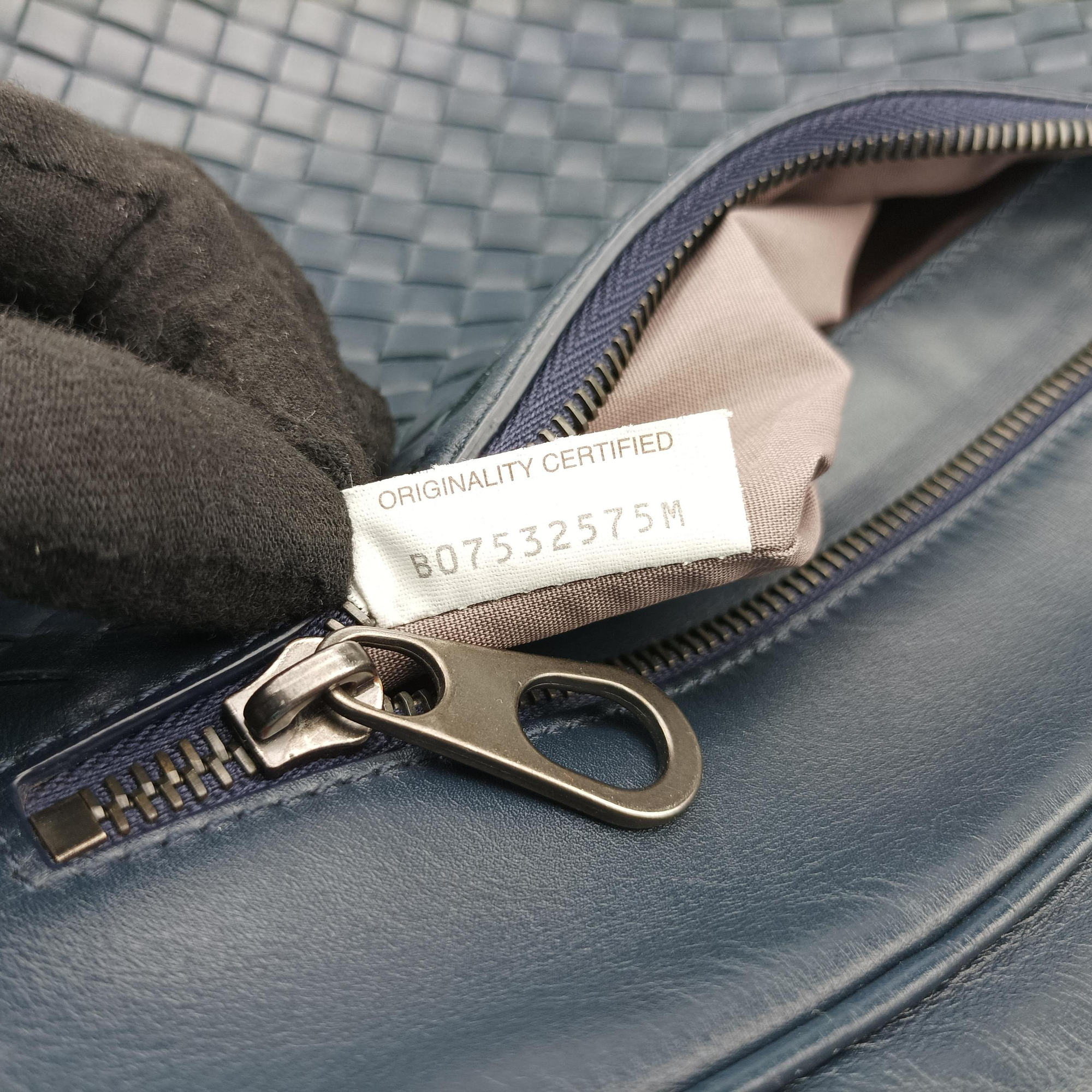Pre-owned Bottega Veneta Intrecciato Navy lambskin  shoulderbag | stylenewstar