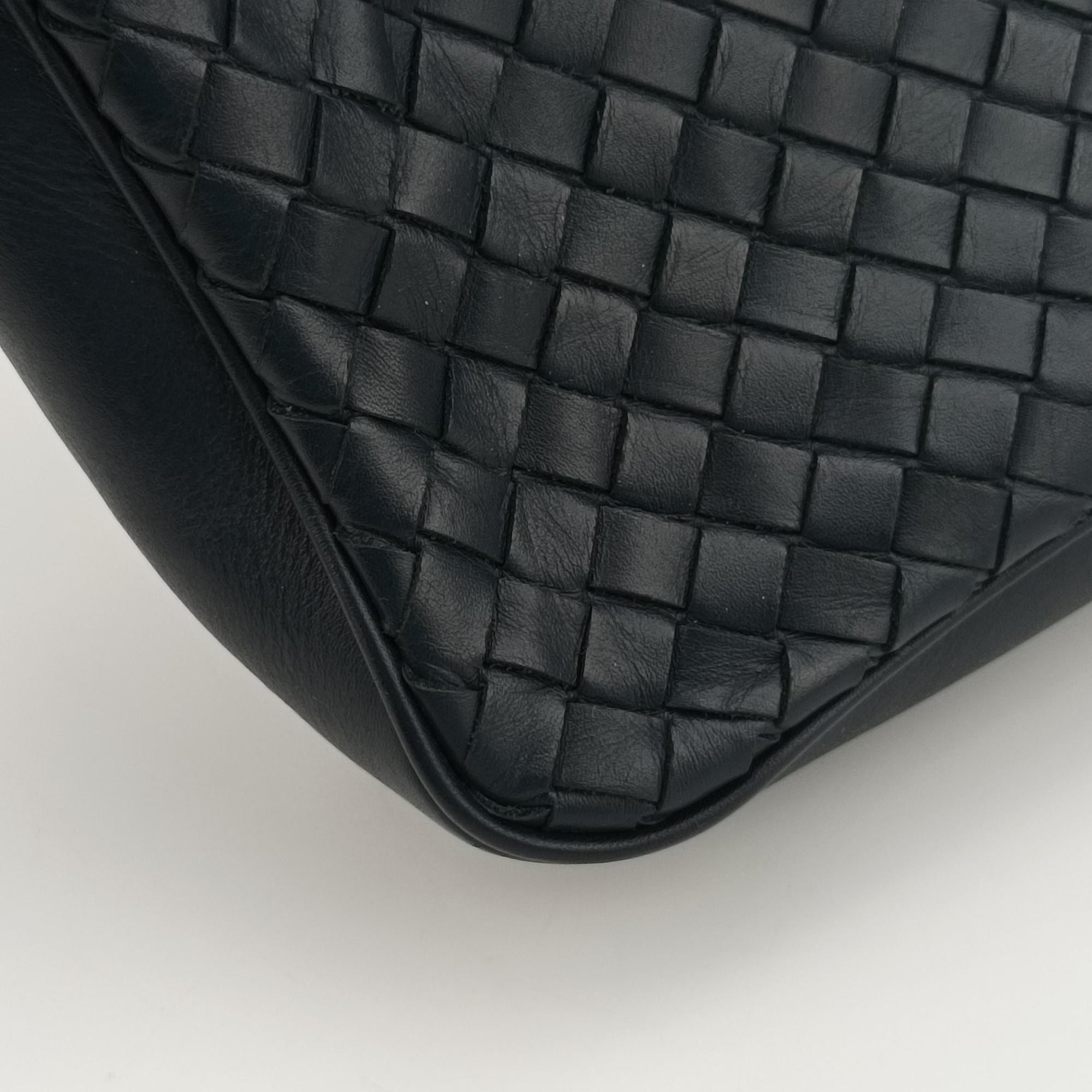 Pre-owned Bottega Veneta Intrecciato Navy lambskin  shoulderbag | stylenewstar