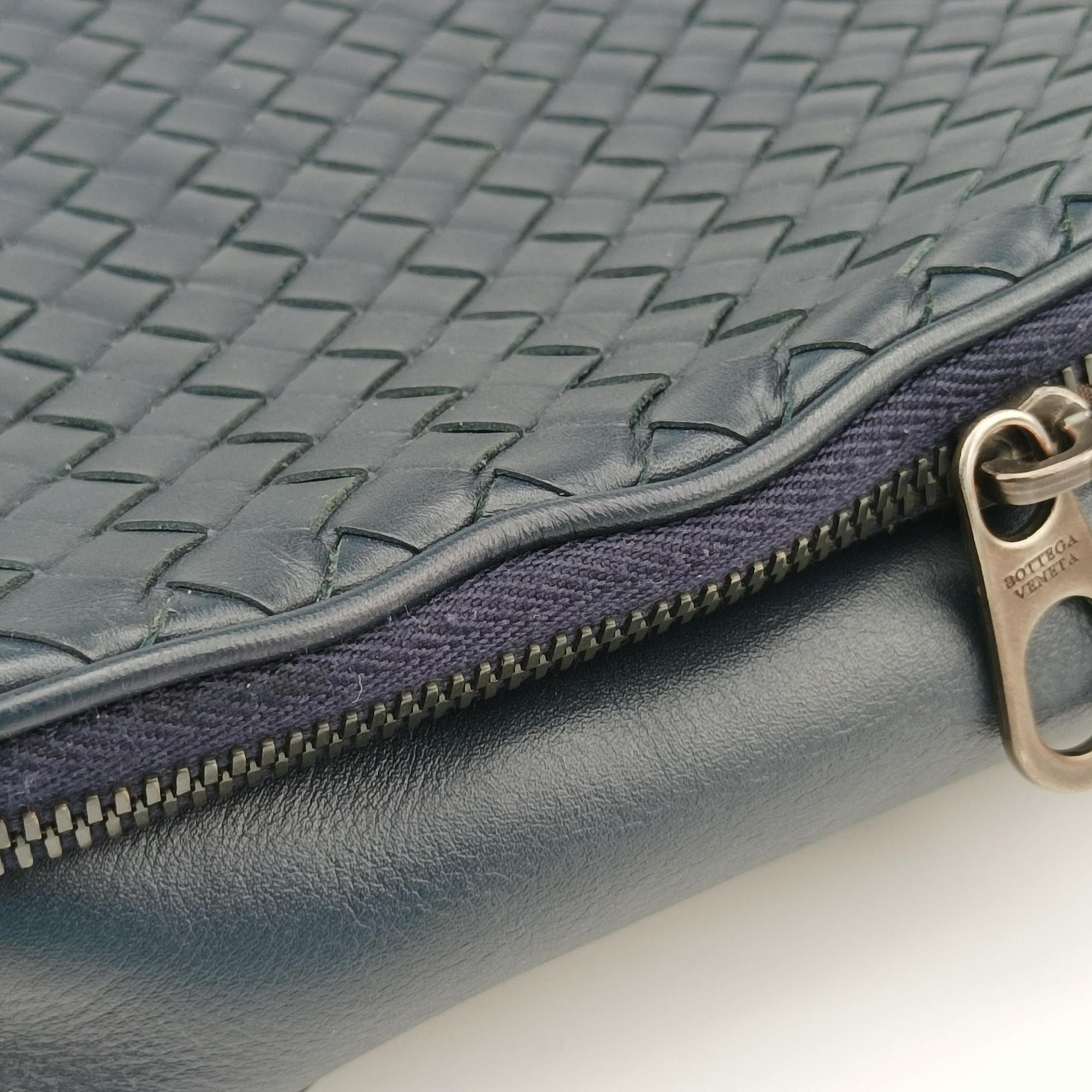 Pre-owned Bottega Veneta Intrecciato Navy lambskin  shoulderbag | stylenewstar
