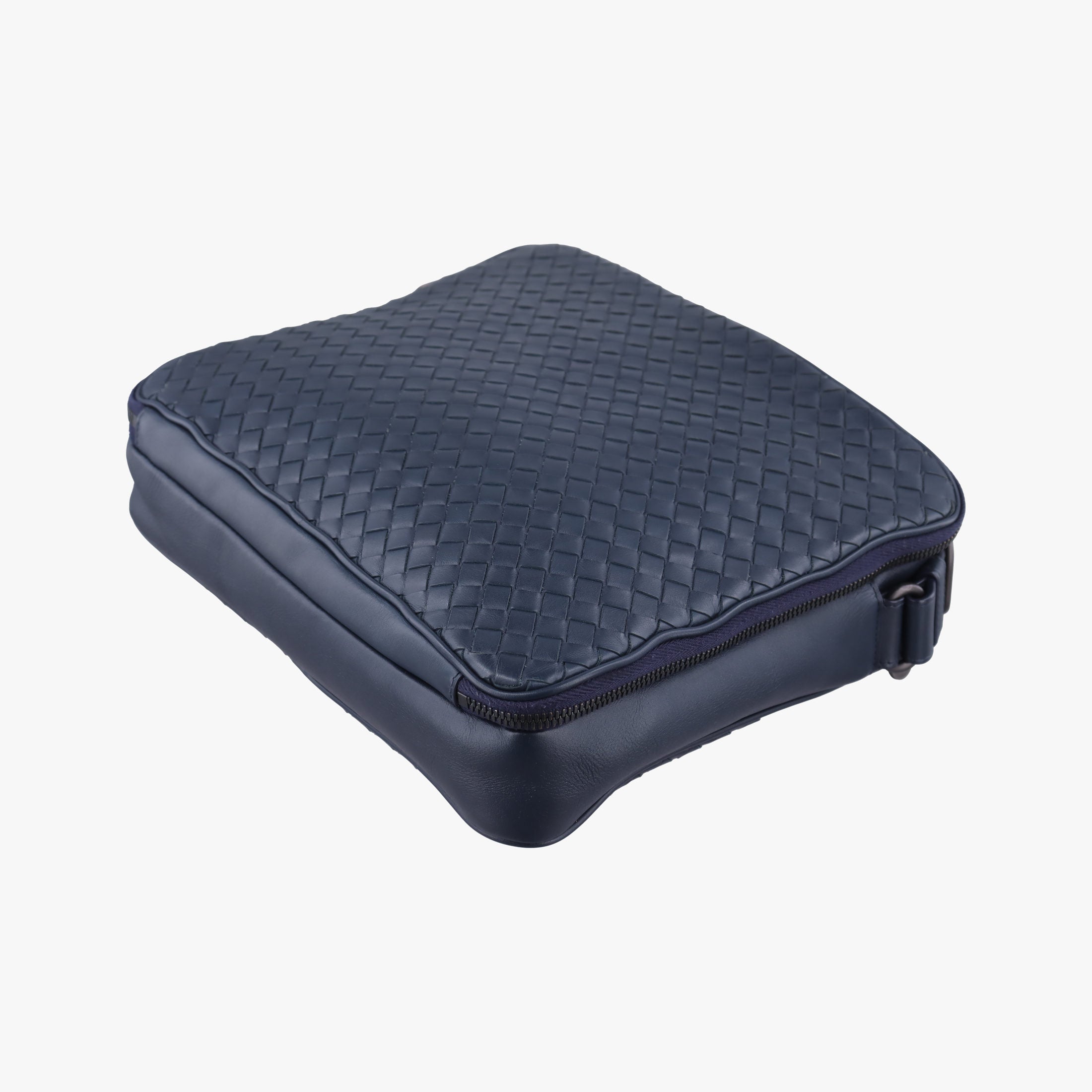 Pre-owned Bottega Veneta Intrecciato Navy lambskin  shoulderbag | stylenewstar