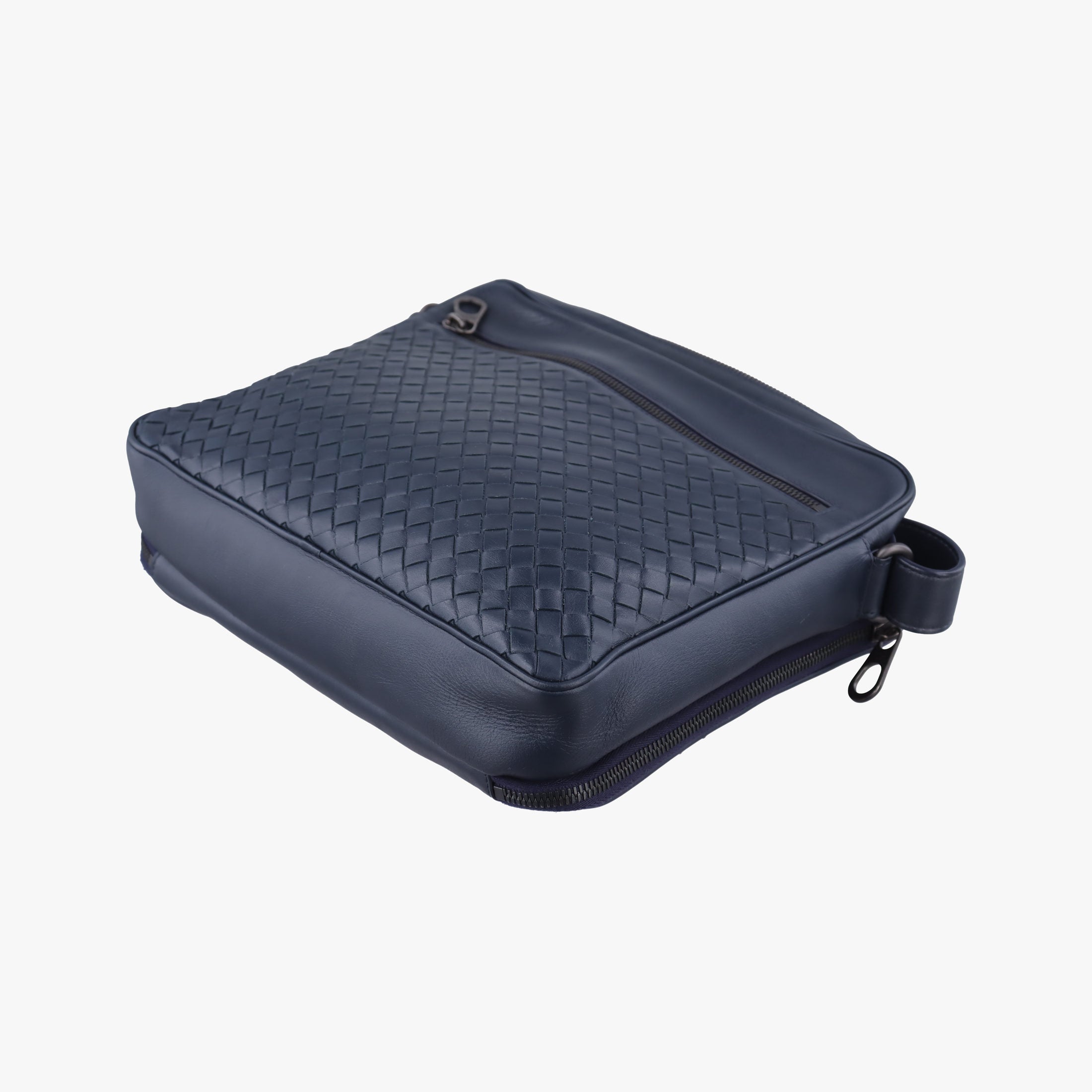 Pre-owned Bottega Veneta Intrecciato Navy lambskin  shoulderbag | stylenewstar