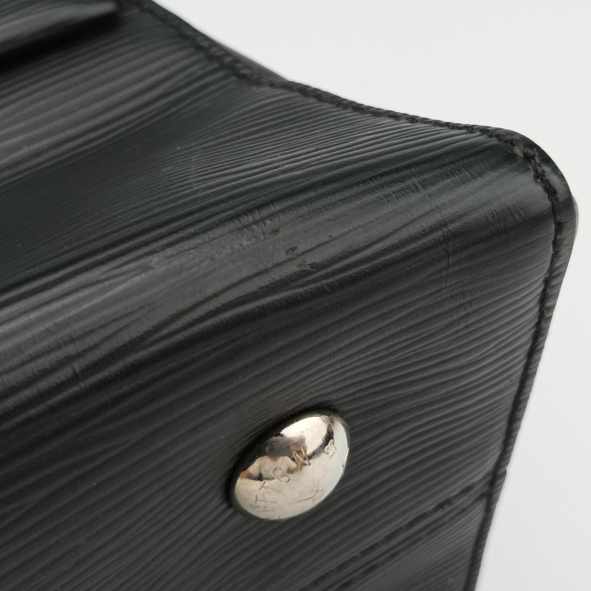 Pre-owned Louis Vuitton Grenelle PM Noir epi M53695 shoulderbag | stylenewstar