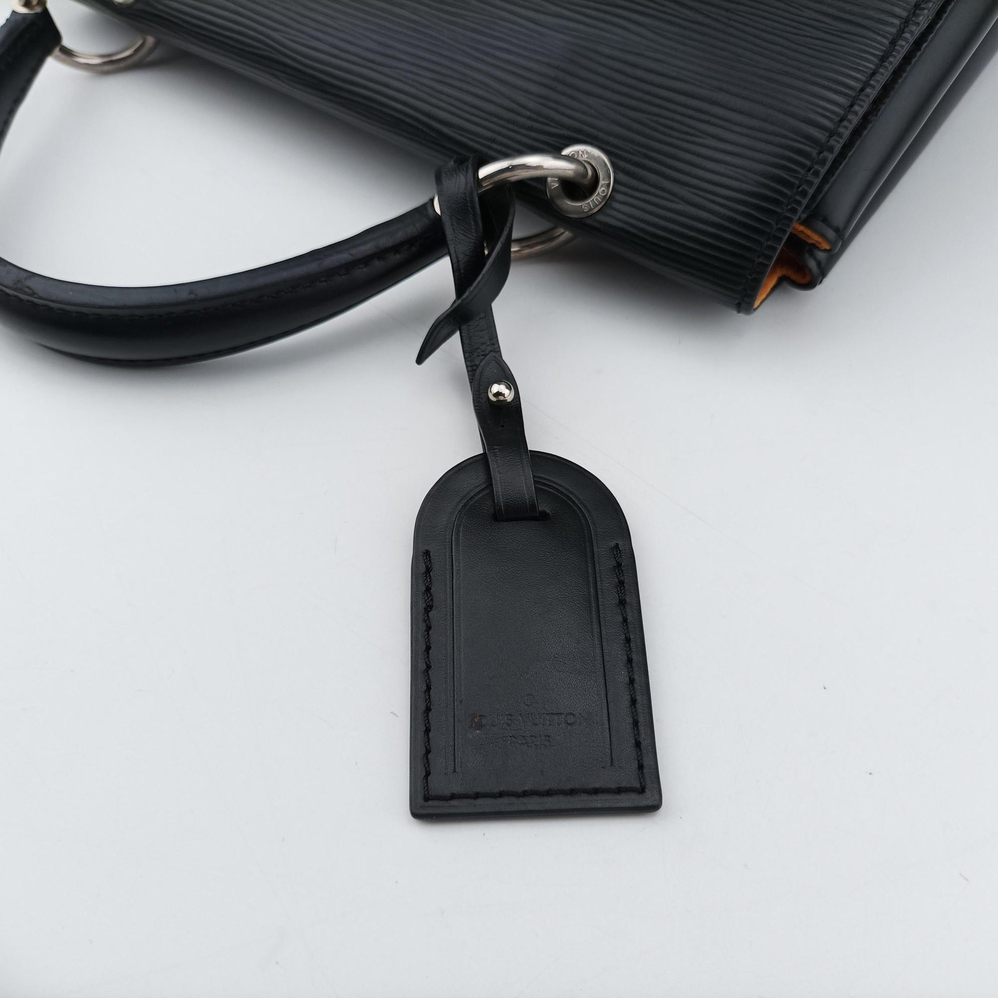 Pre-owned Louis Vuitton Grenelle PM Noir epi M53695 shoulderbag | stylenewstar