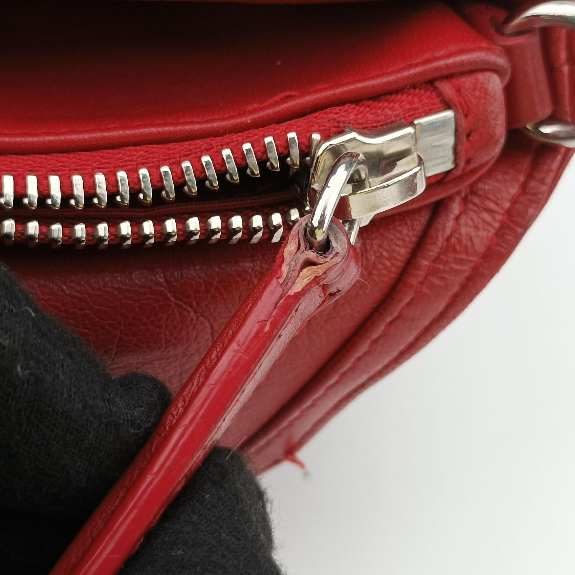 Pre-owned Christian Dior Granville Red lambskin  shoulderbag | stylenewstar