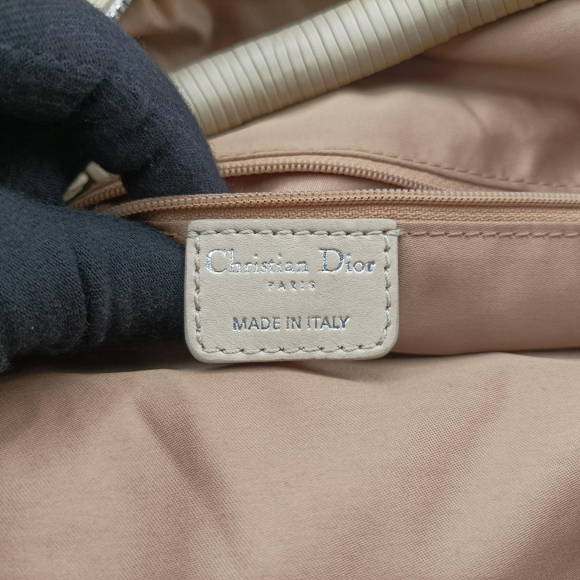 Pre-owned Christian Dior Gypsy Beige  Lambskin  handbag | stylenewstar
