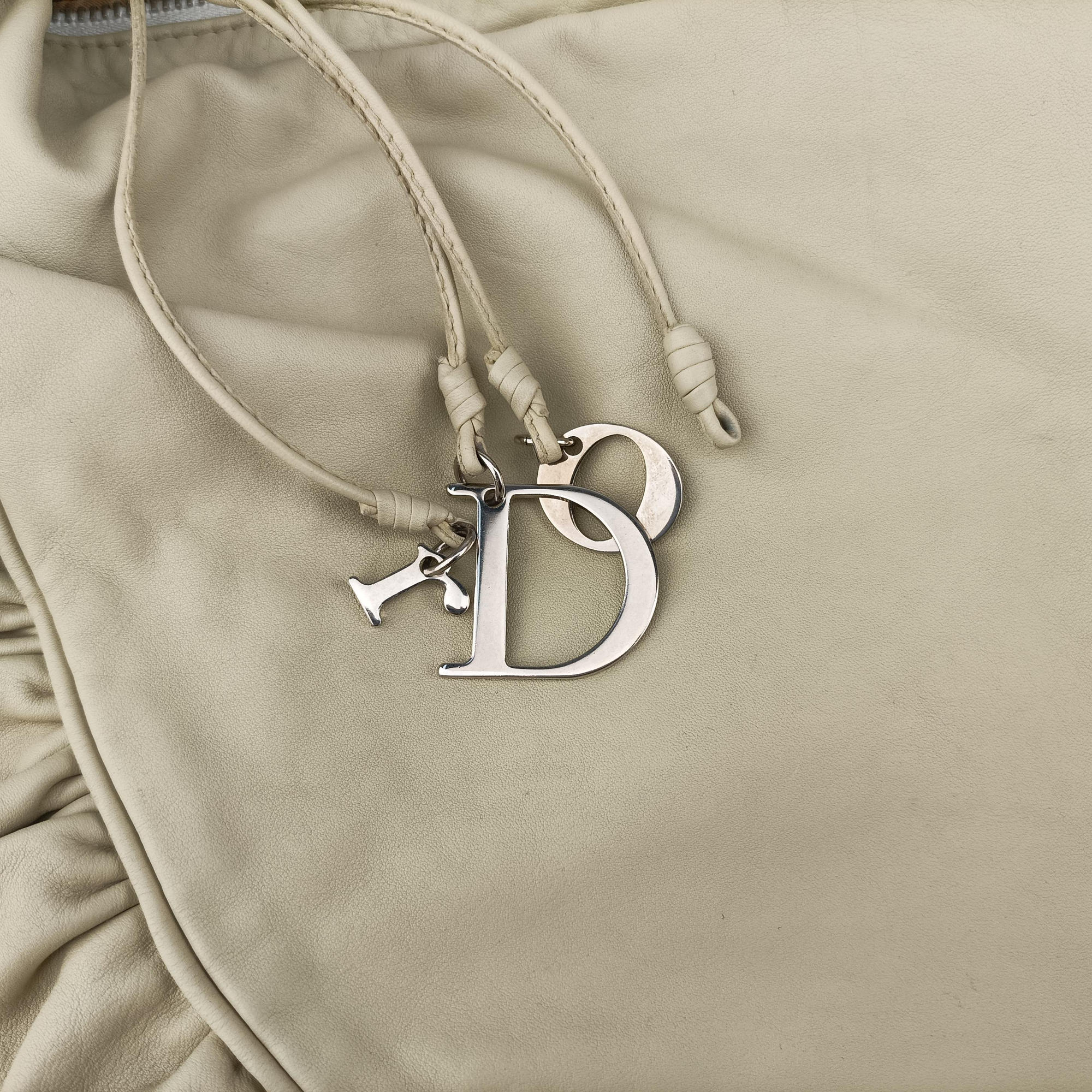 Pre-owned Christian Dior Gypsy Beige  Lambskin  handbag | stylenewstar