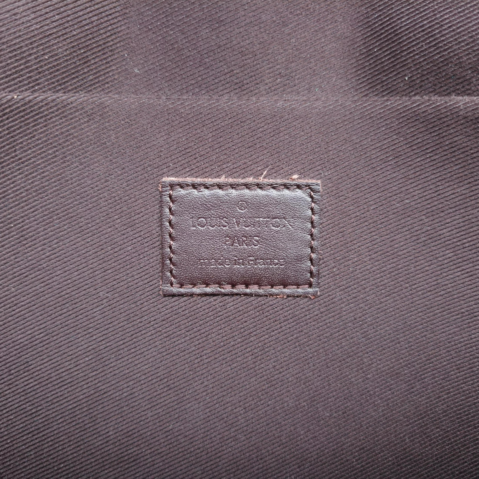 Secondhand Louis Vuitton Pochette Felice Amarante Vernis M61267 shoulderbag | stylenewstar