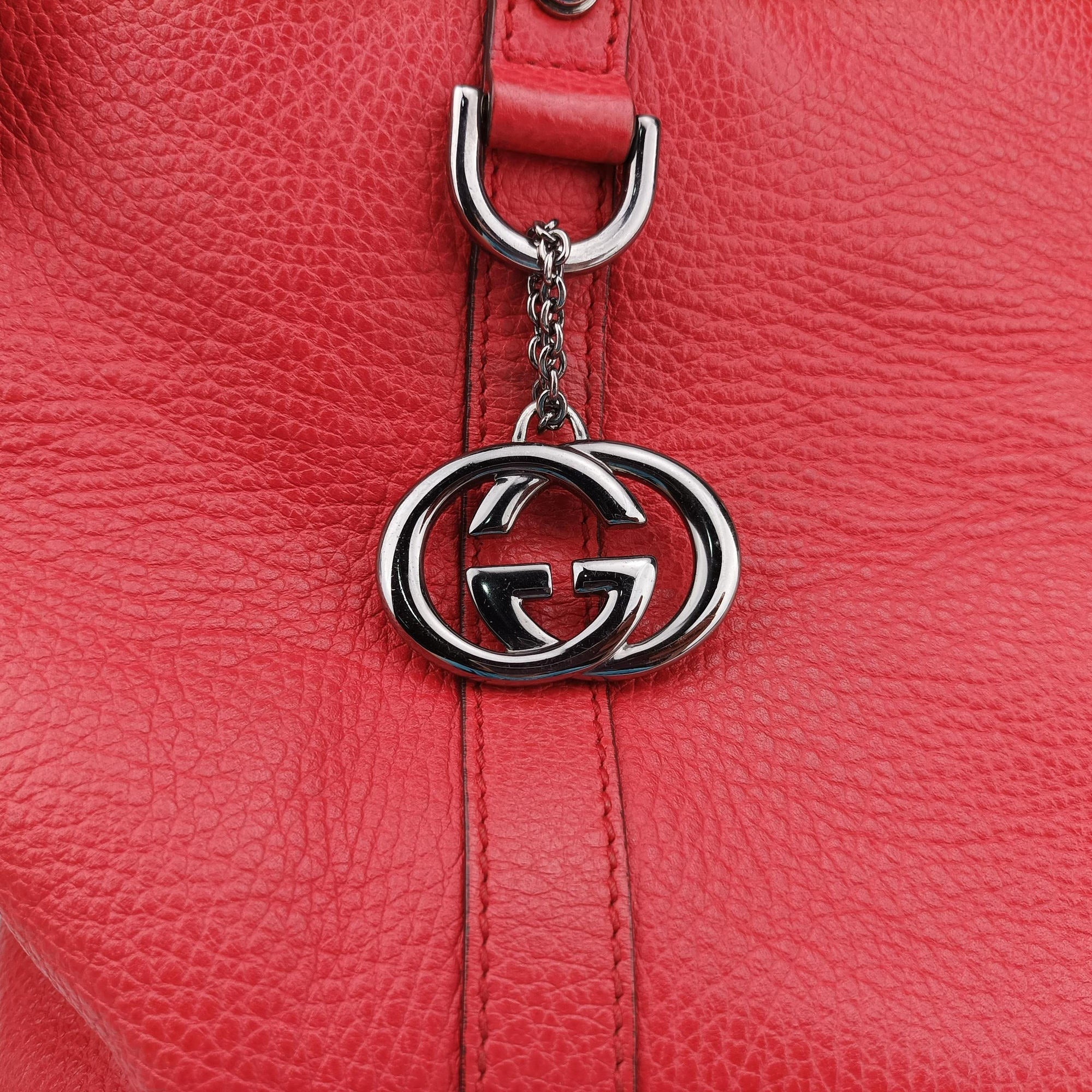 Pre-owned Gucci charm dome Red Leather 341503 shoulderbag | stylenewstar