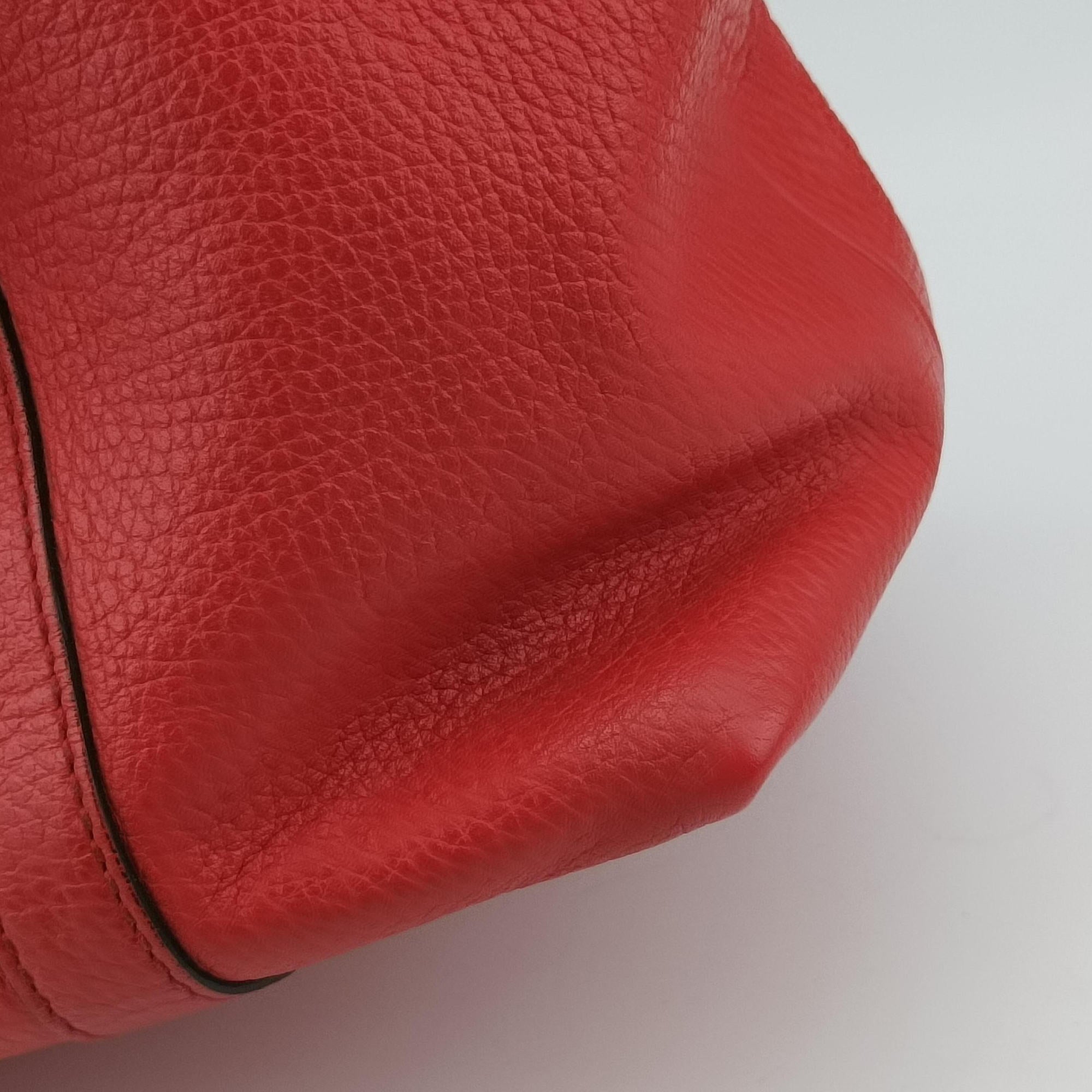 Pre-owned Gucci charm dome Red Leather 341503 shoulderbag | stylenewstar