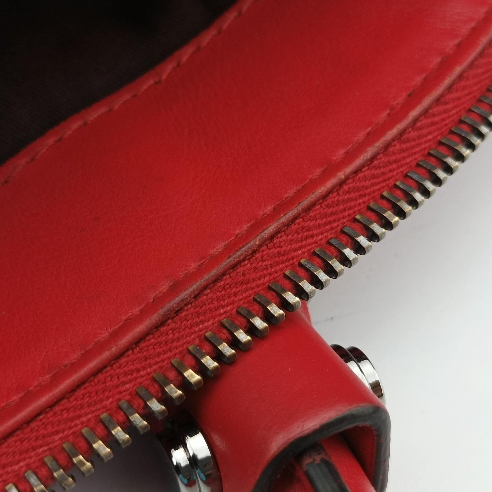 Pre-owned Gucci GG Charm Top Handle Red Leather 339551 shoulderbag | stylenewstar
