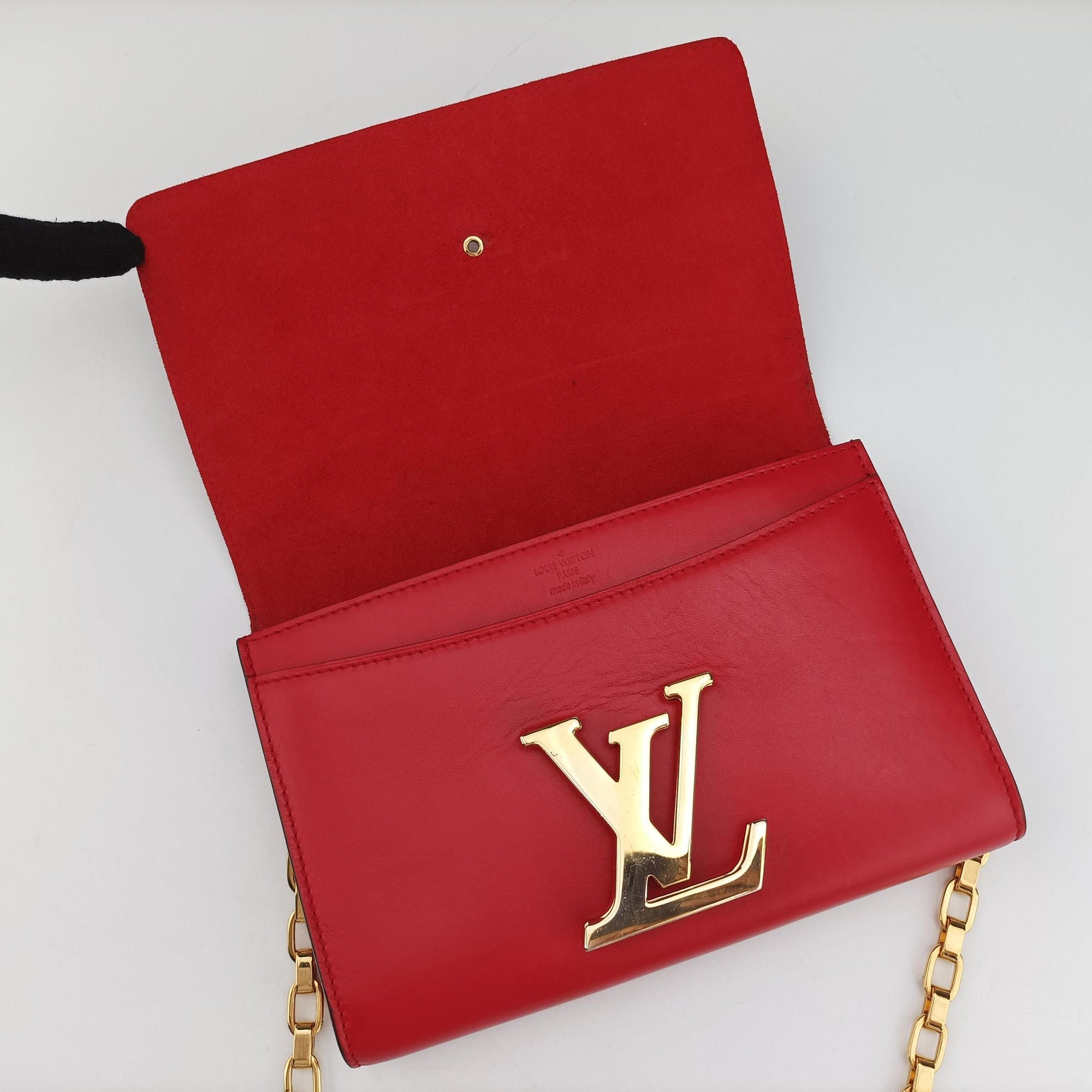 Secondhand Louis Vuitton Pochette Louise GM Red leather M94647 shoulderbag | stylenewstar