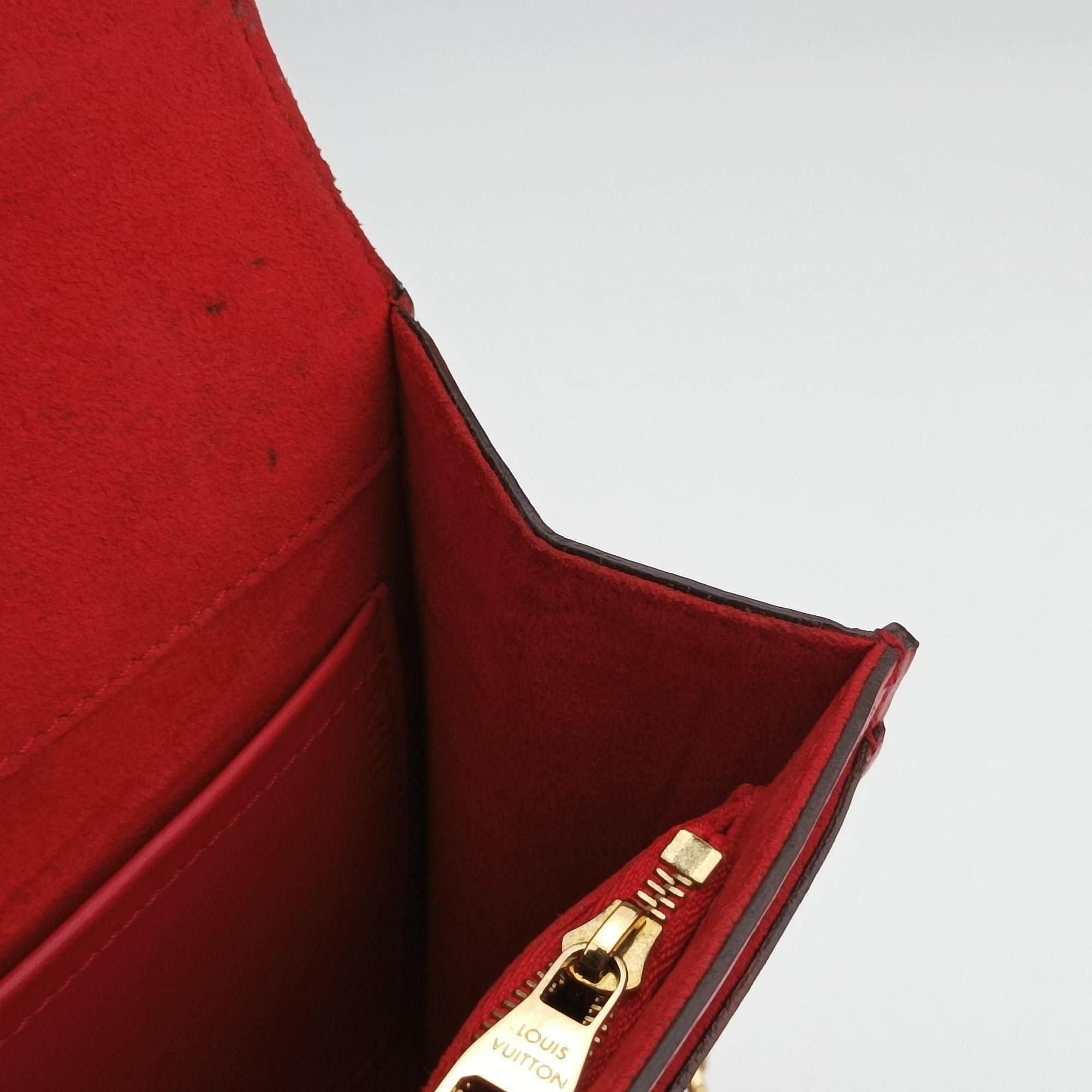 Secondhand Louis Vuitton Pochette Louise GM Red leather M94647 shoulderbag | stylenewstar