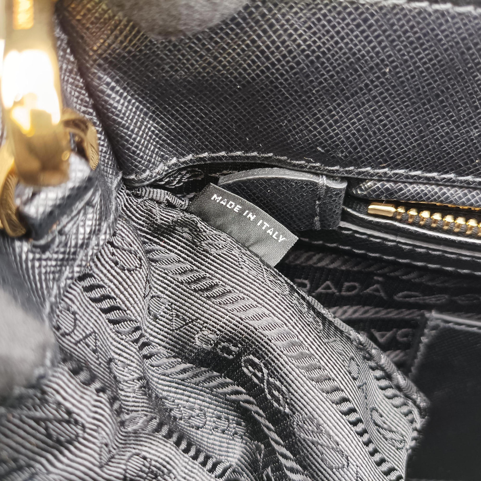 Pre-owned Prada Galleria Black SAFFIANO Leather 1BA274 shoulderbag | stylenewstar