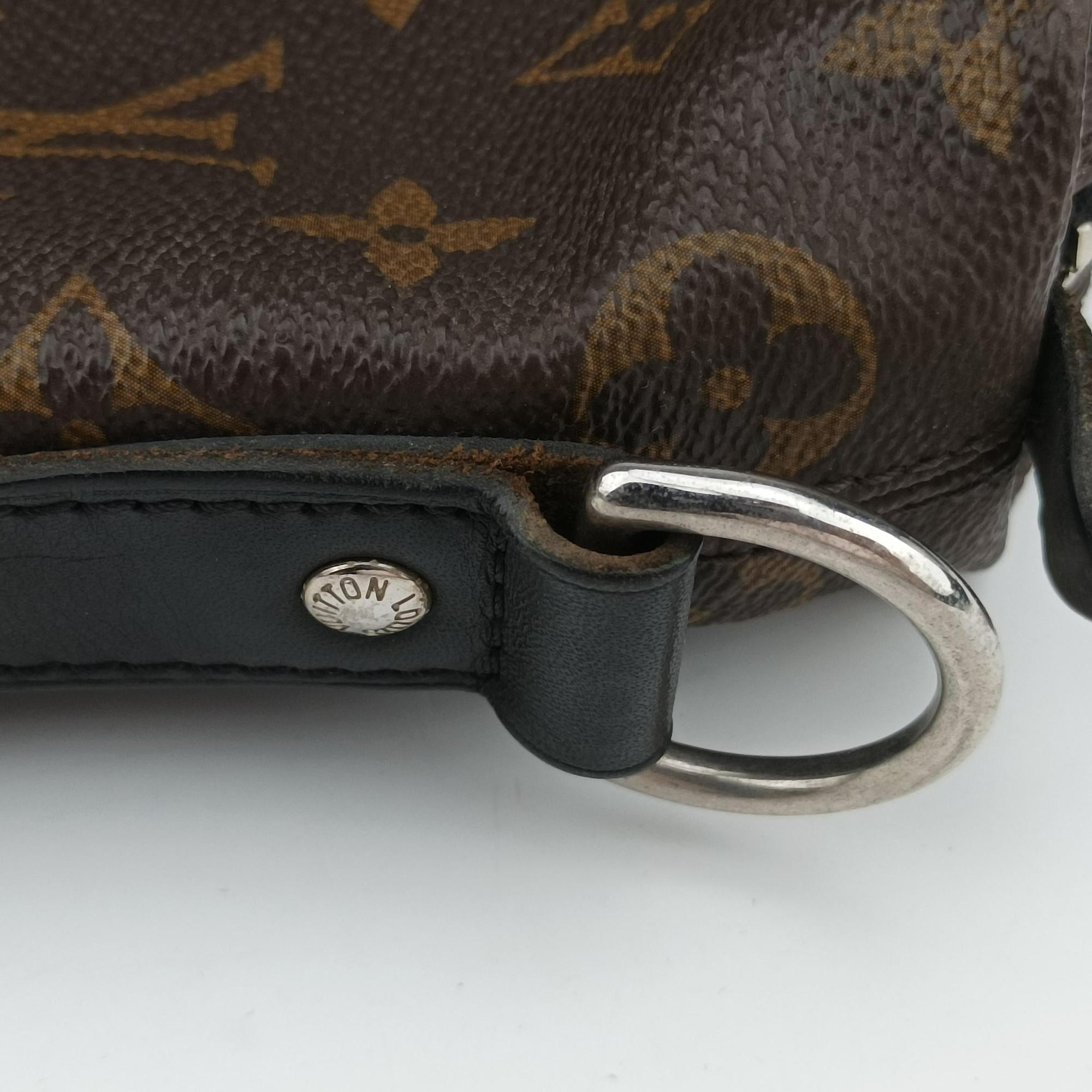 Pre-owned Louis Vuitton KITAN brown Monogram Canvas M40388 shoulderbag | stylenewstar