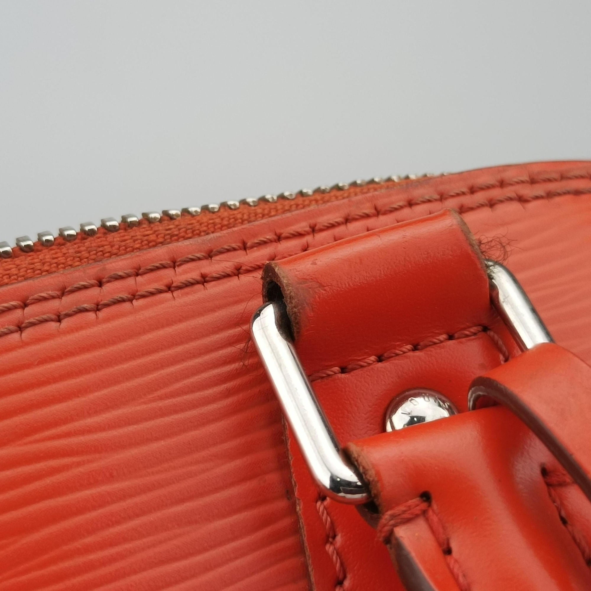 Pre-owned Louis Vuitton Alma PM PIMENT Epi M40623 handbag | stylenewstar